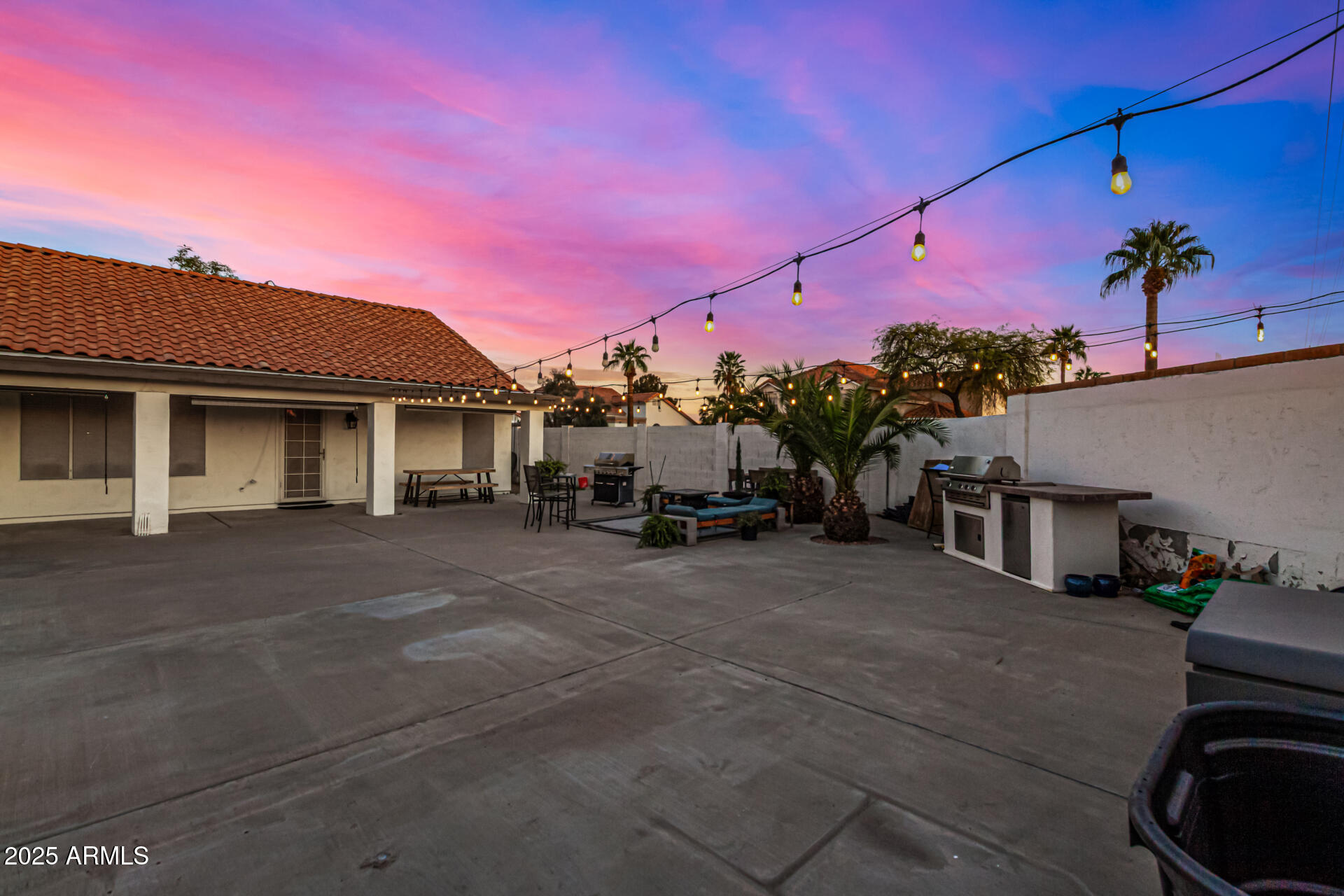 2646 N ROBIN Lane
