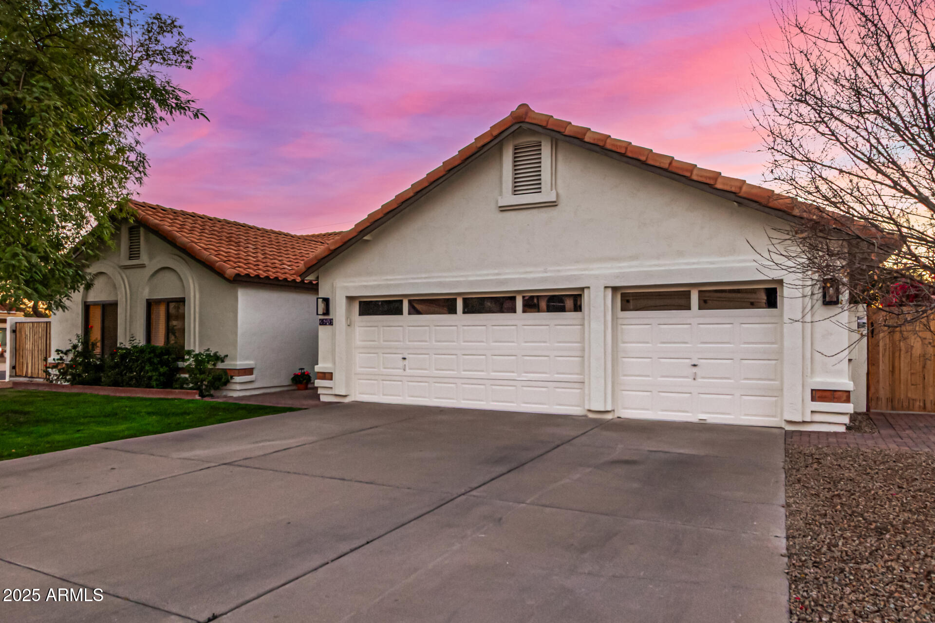 2646 N ROBIN Lane