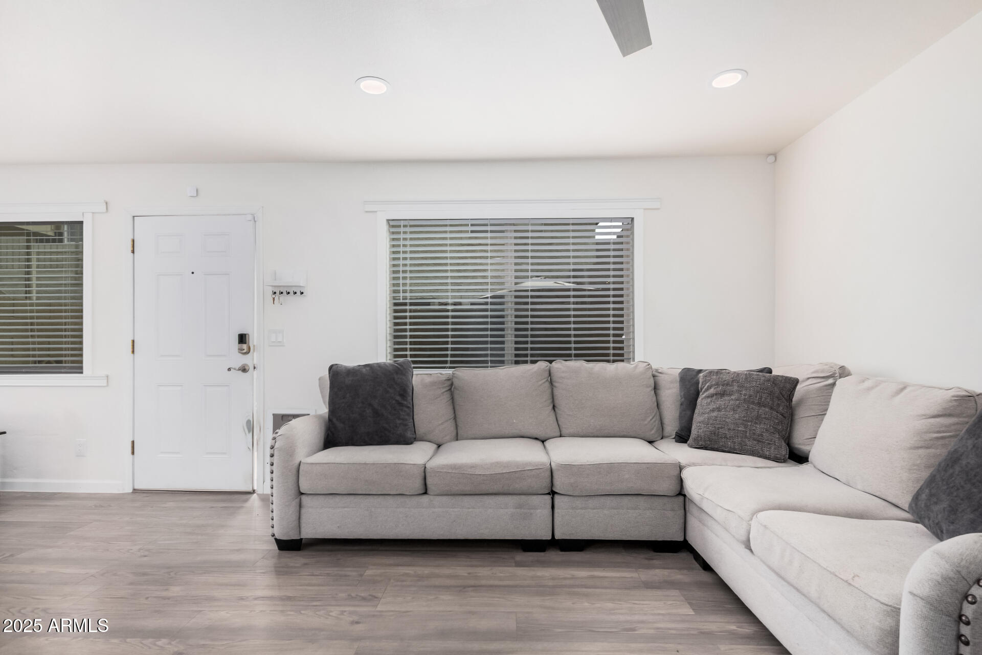 8532 E BELLEVIEW Street