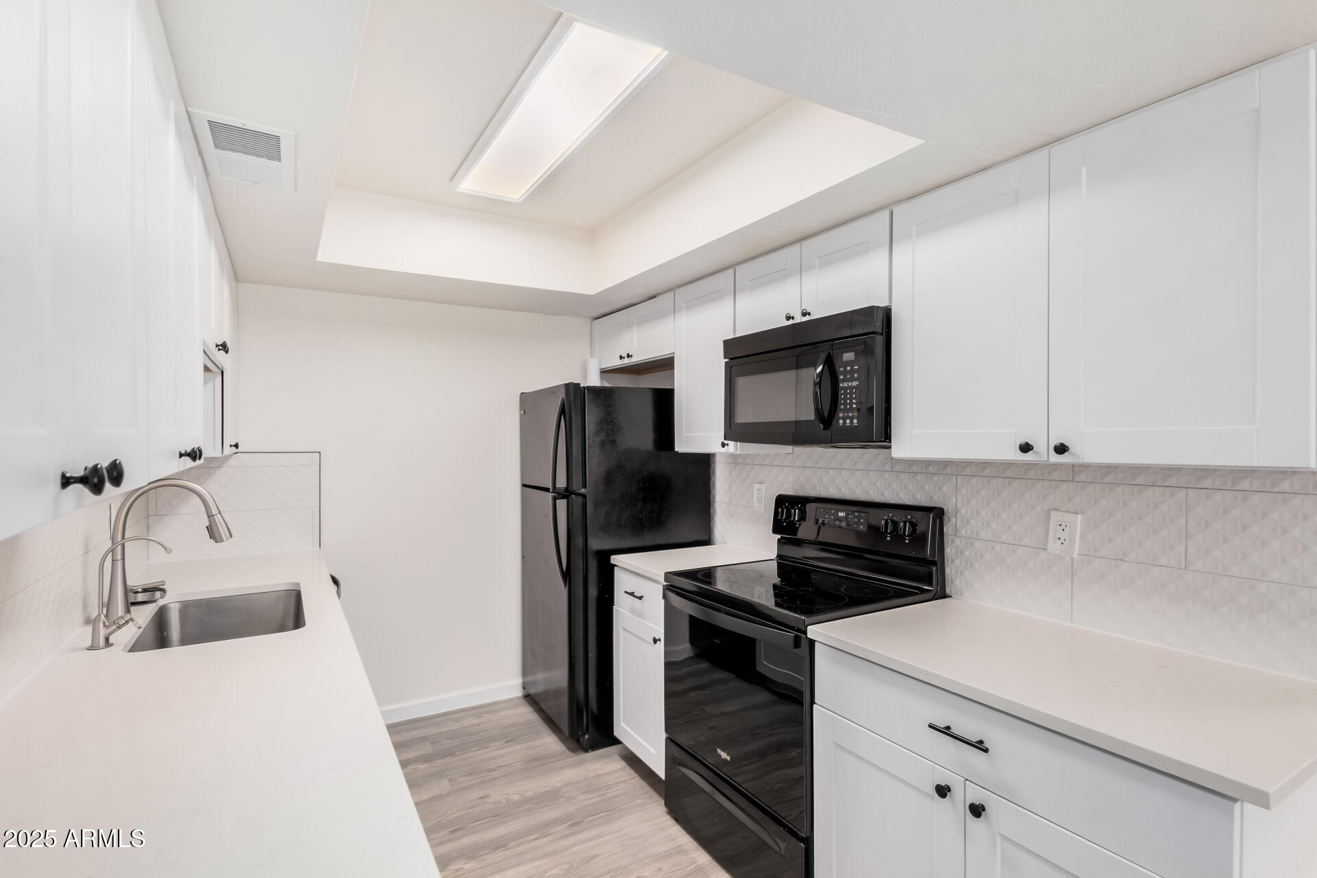 8532 E BELLEVIEW Street