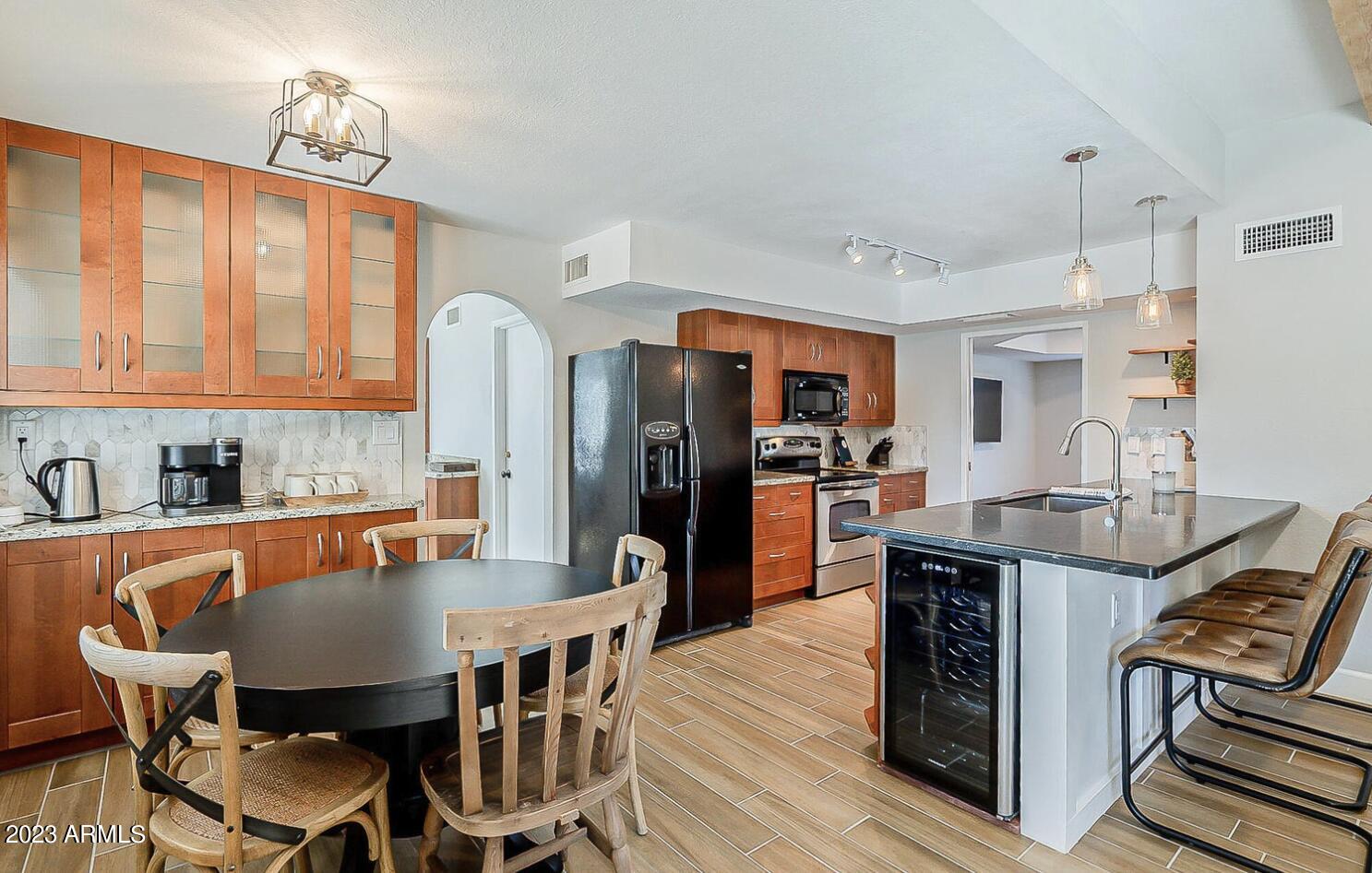 6601 E THUNDERBIRD Road