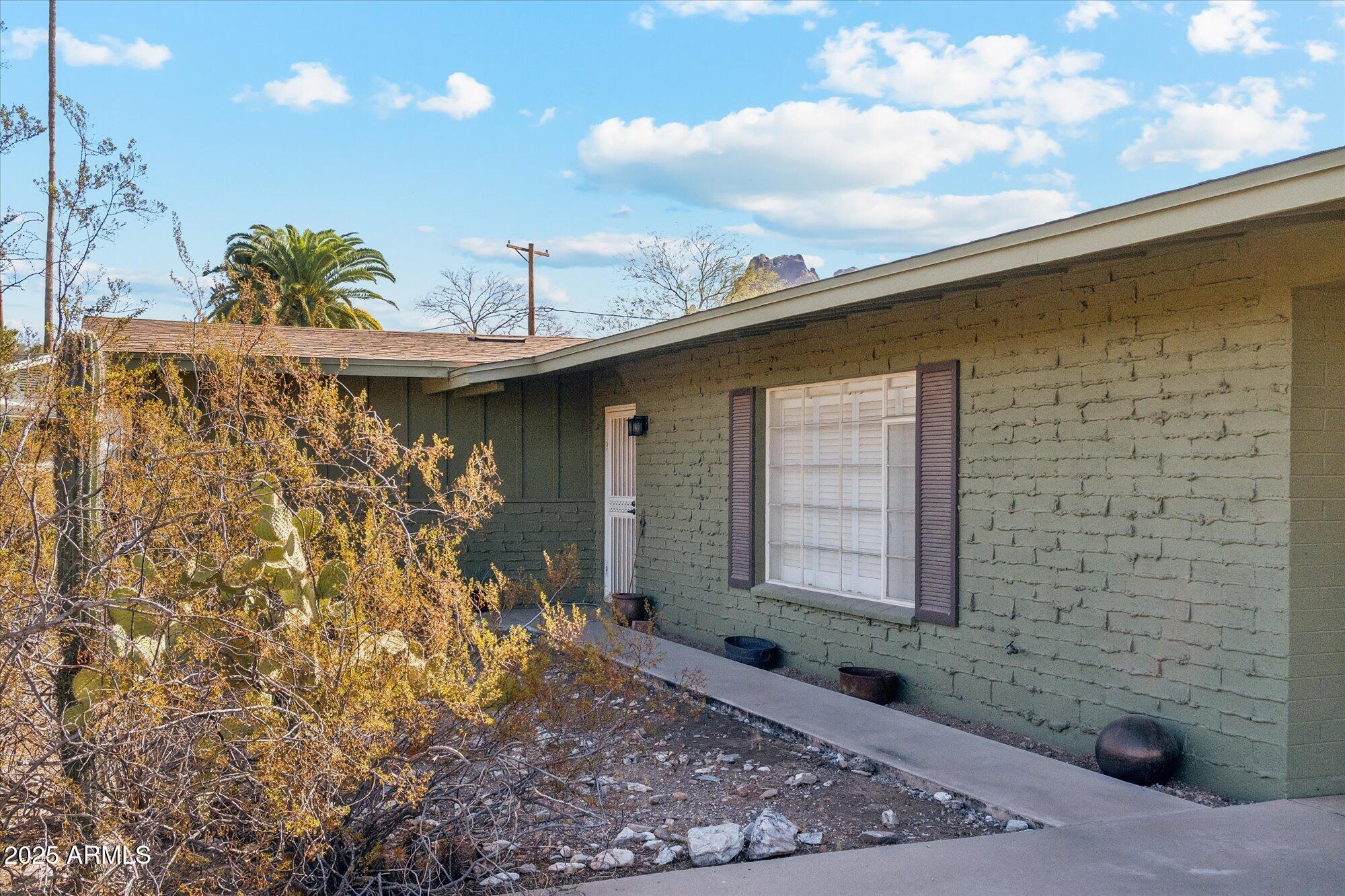 4165 E SAINT JOSEPH Way