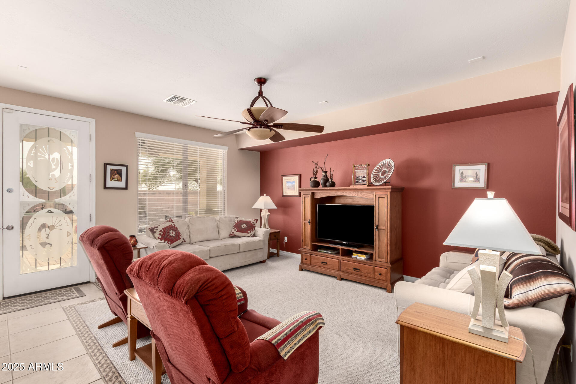 583 W BISMARK Street