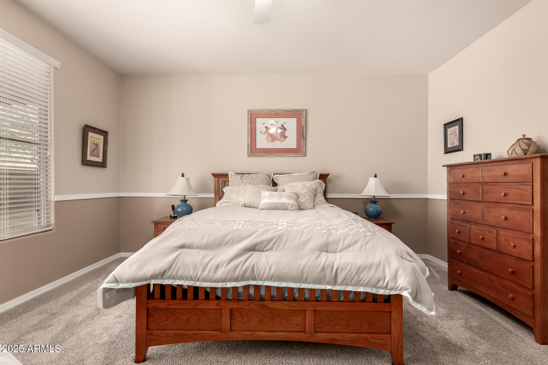 583 W BISMARK Street