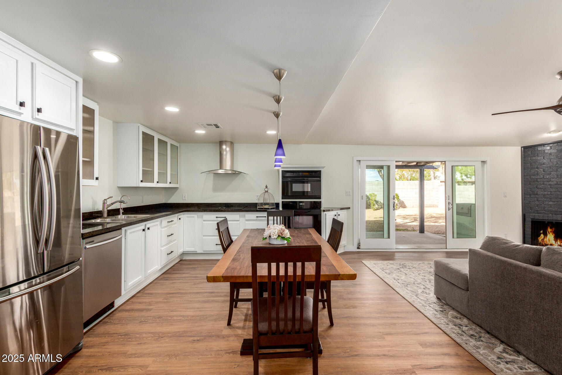 4026 E CAPTAIN DREYFUS Avenue