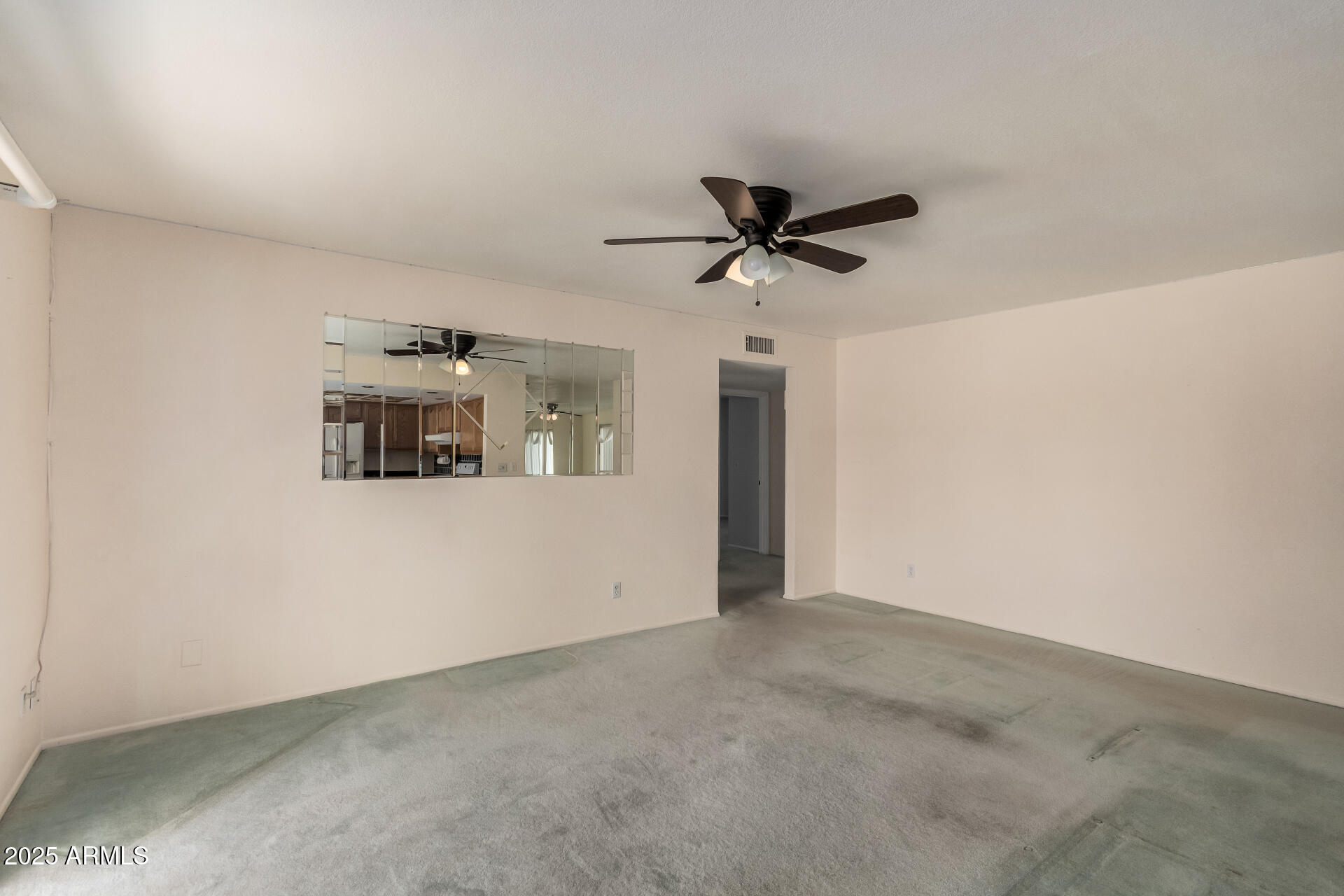 2327 W Rockwell Court