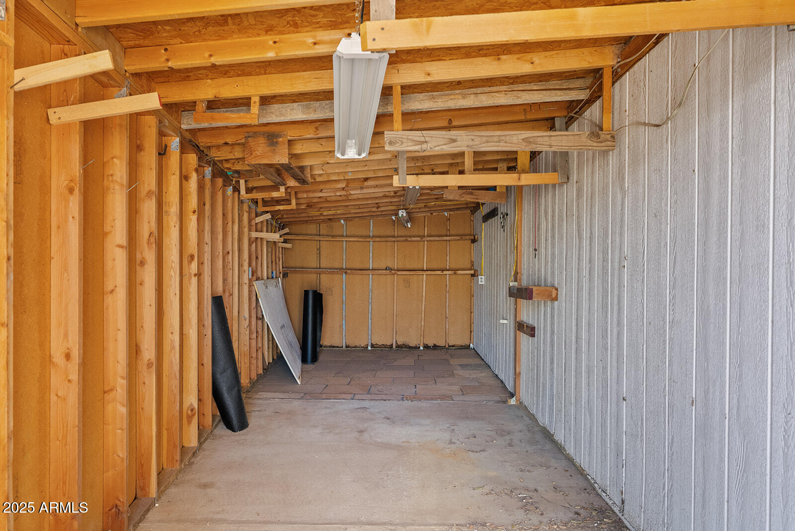 597 E QUEEN VALLEY Drive
