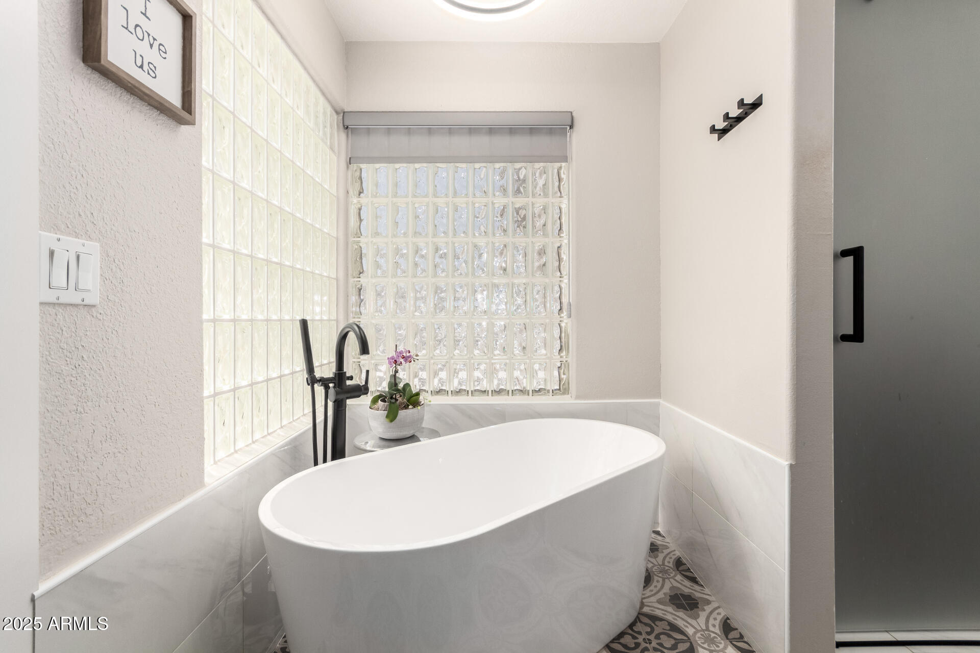 5333 E CATALINA Avenue