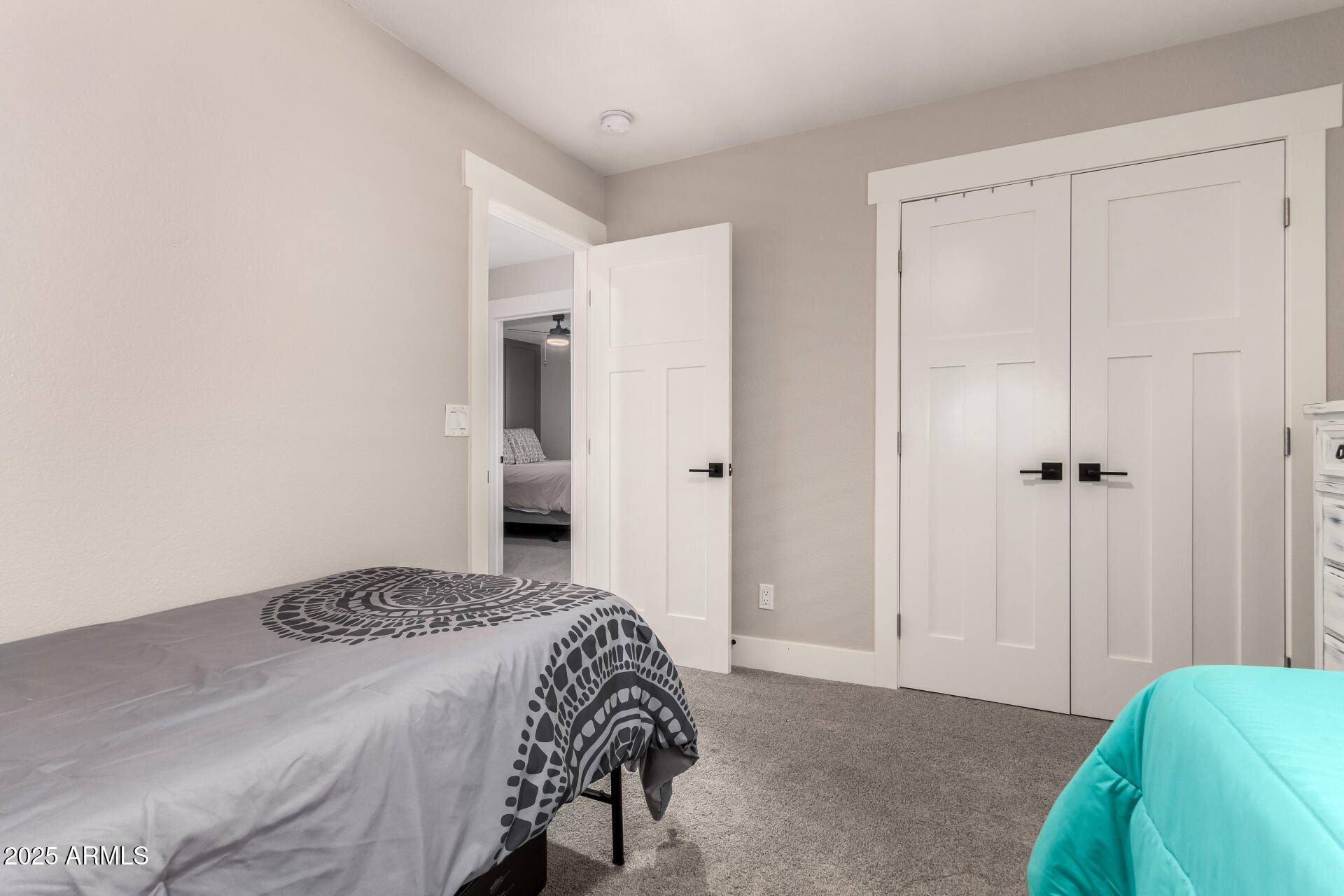 5333 E CATALINA Avenue