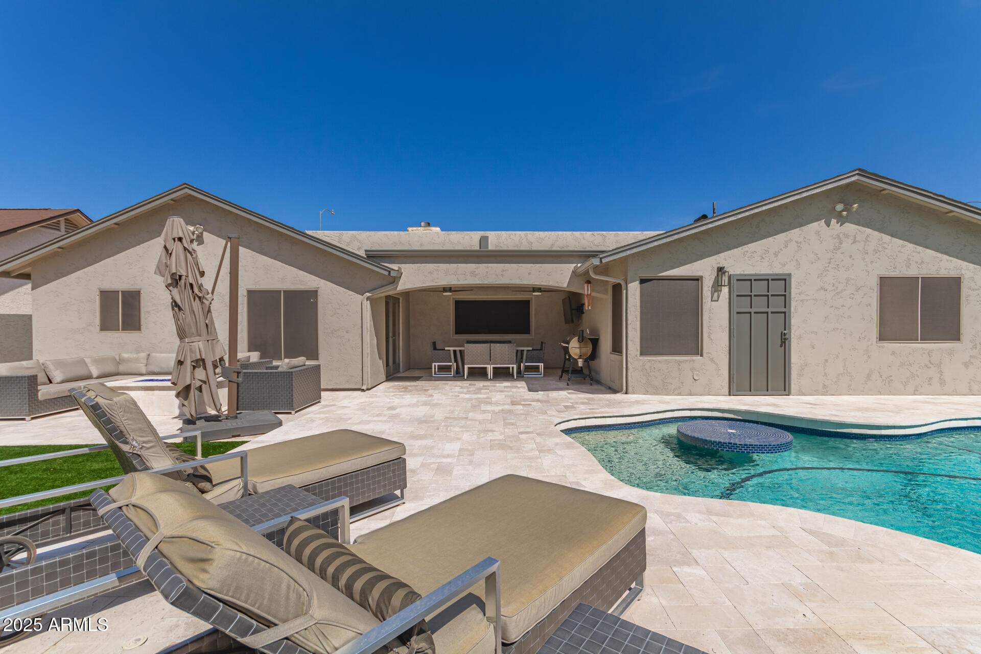 5333 E CATALINA Avenue