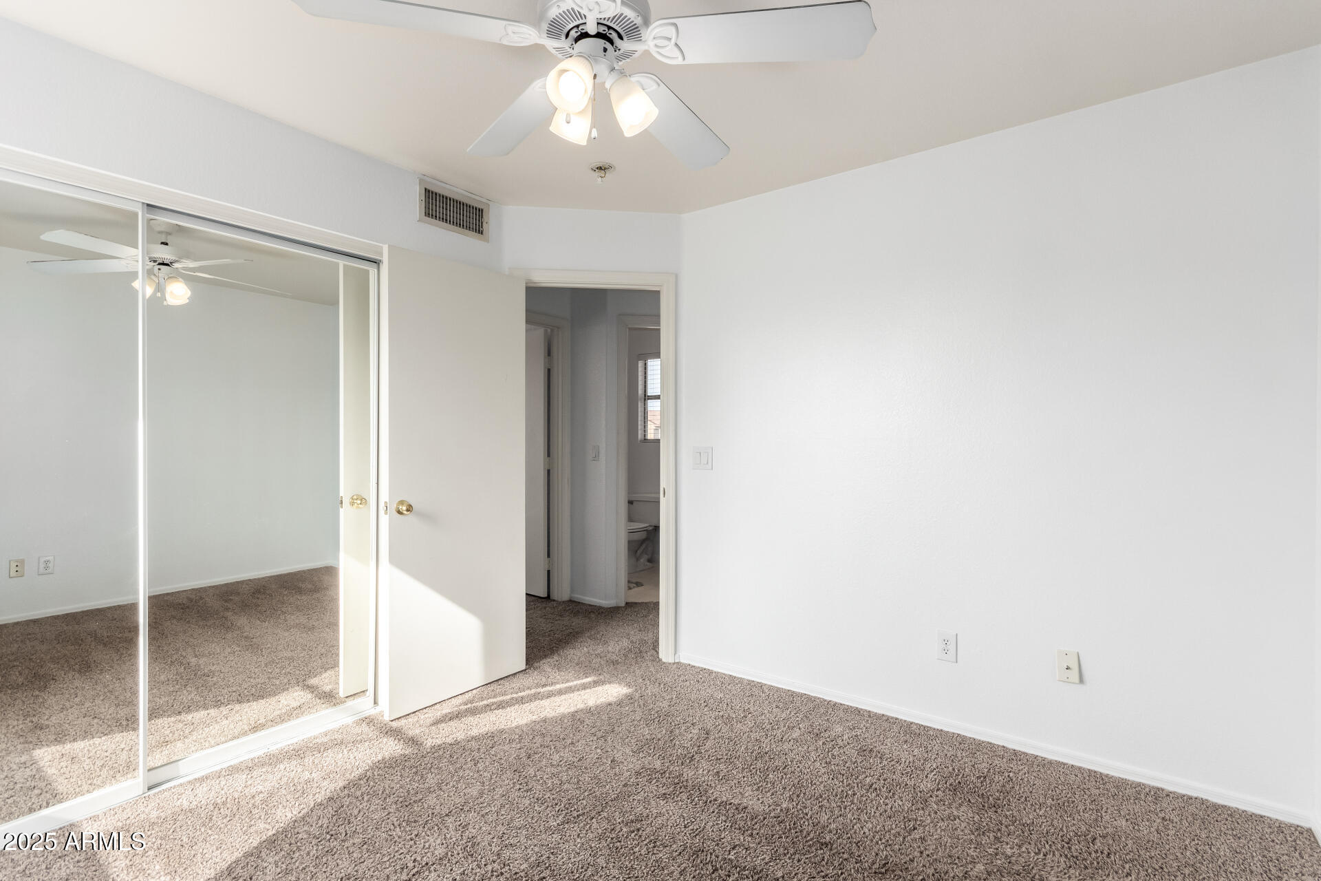 2229 E PINTO Drive