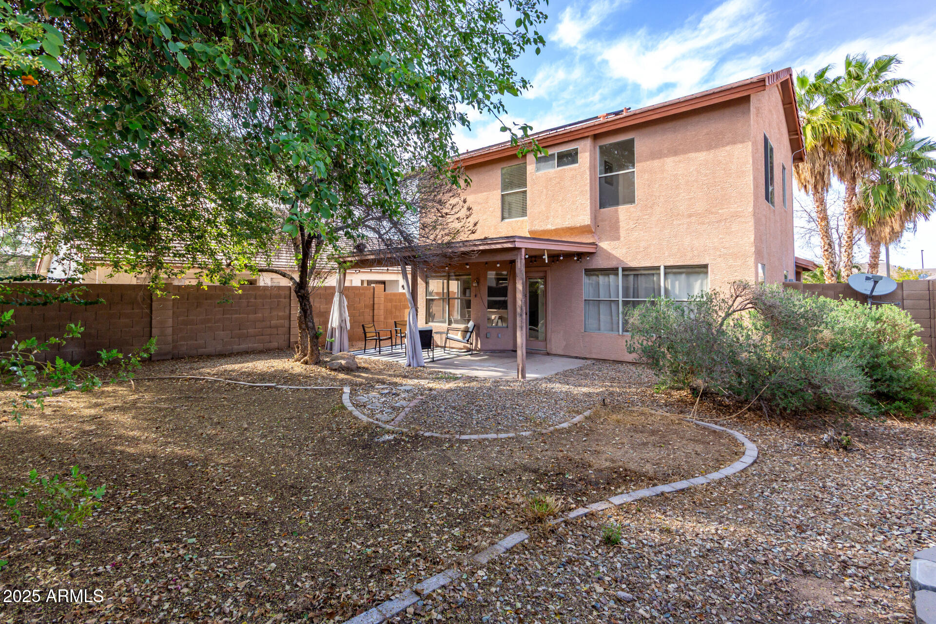2229 E PINTO Drive