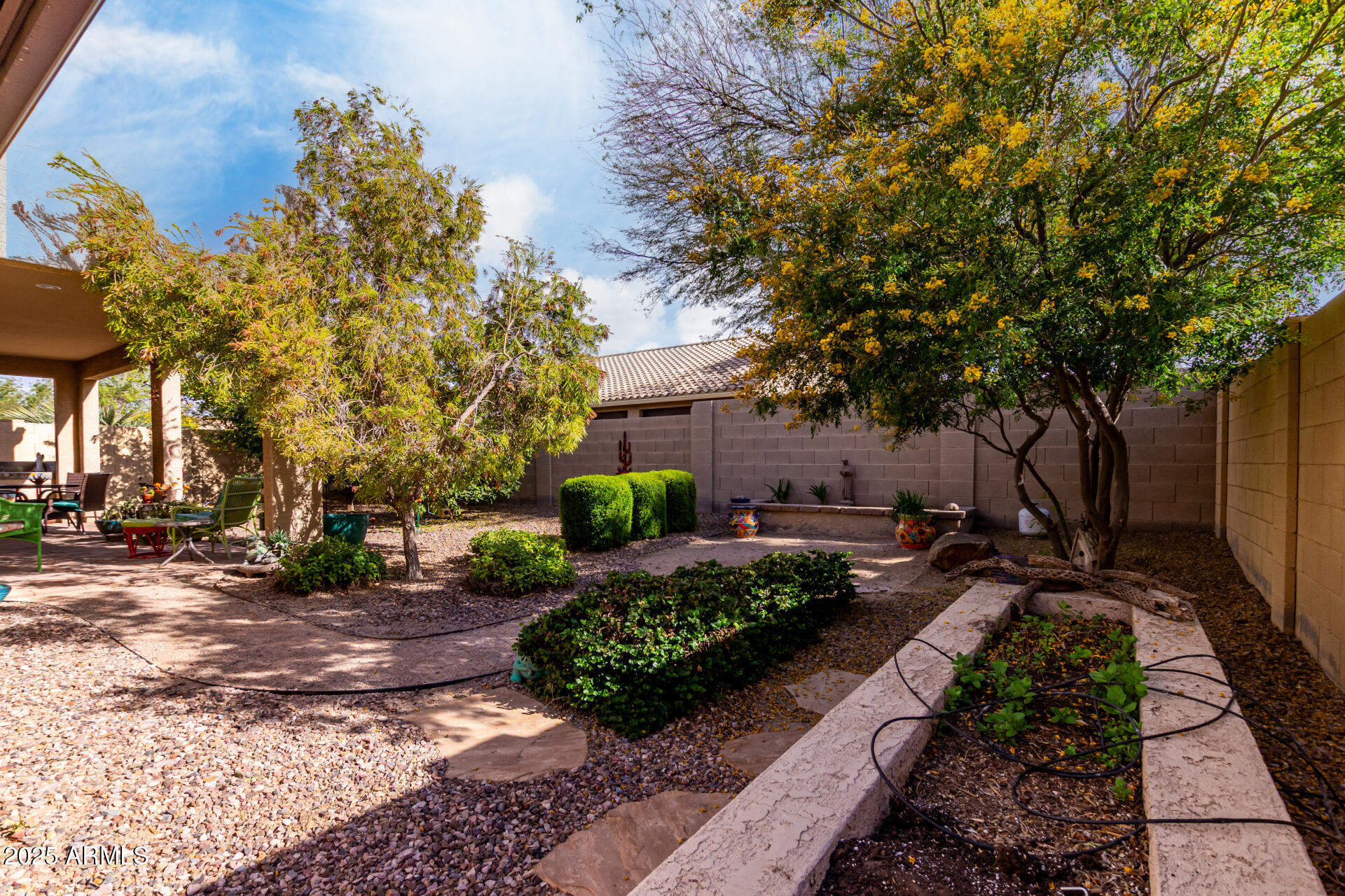 5083 W BUCKSKIN Drive