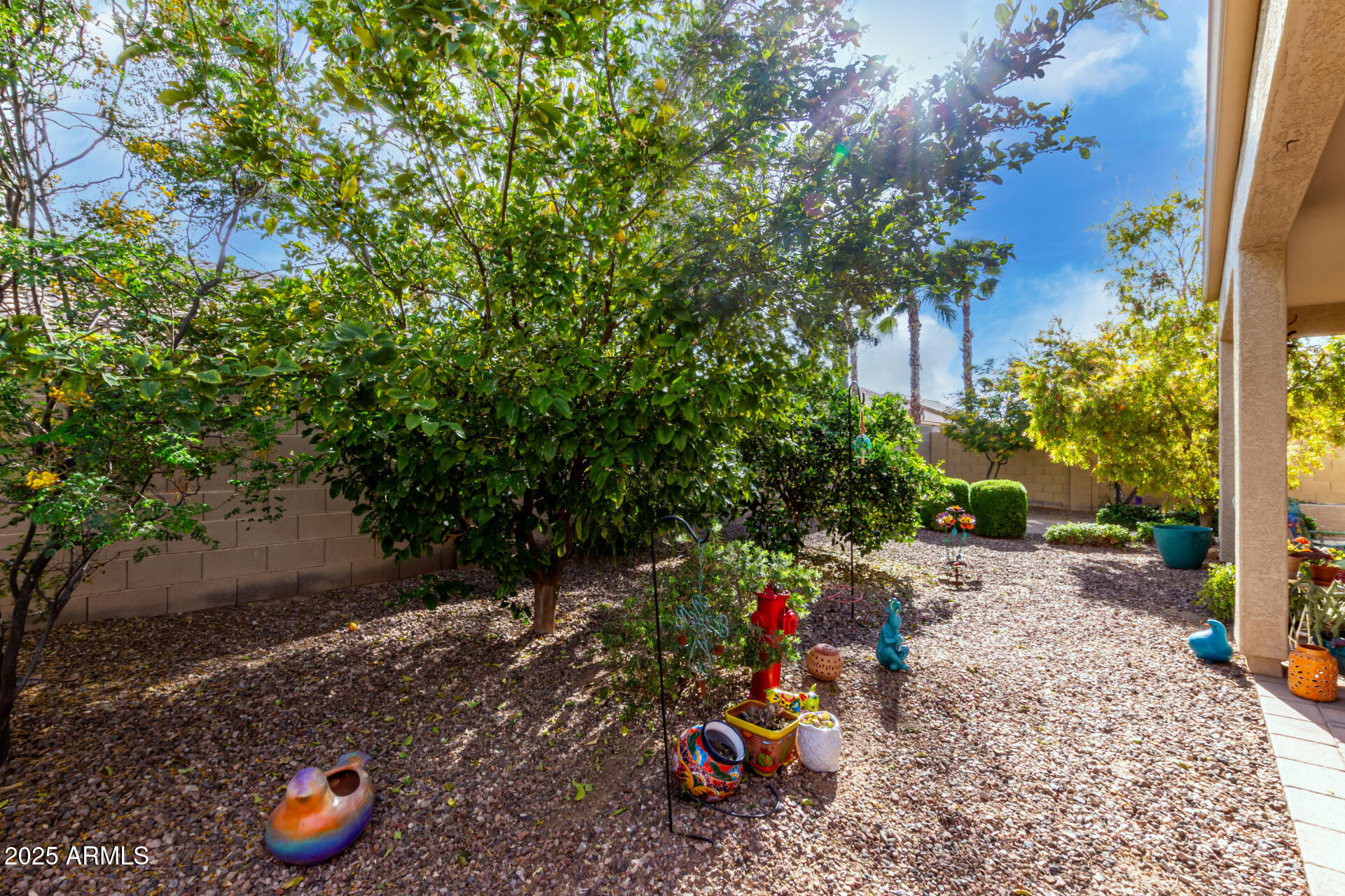 5083 W BUCKSKIN Drive