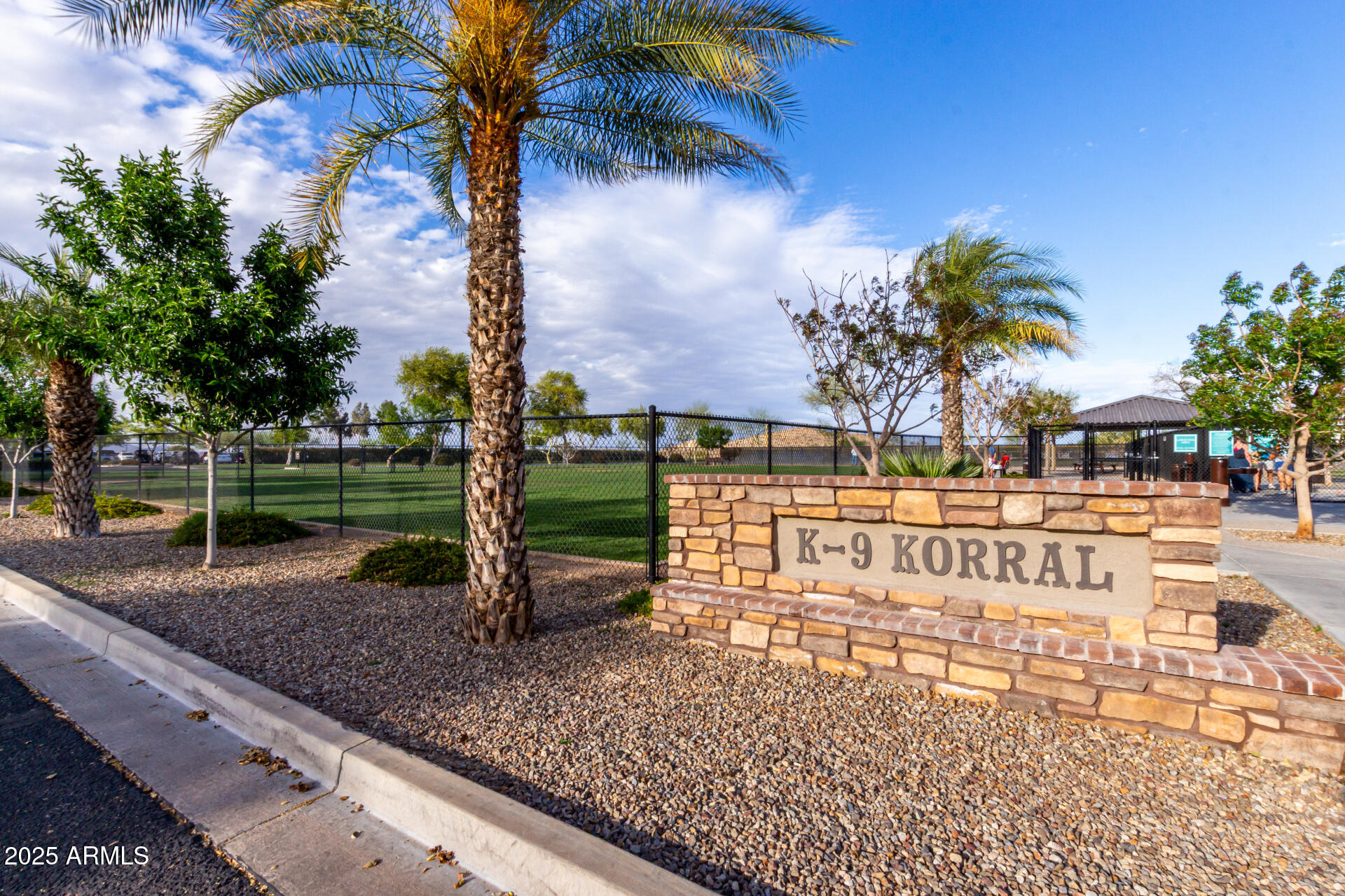 5083 W BUCKSKIN Drive