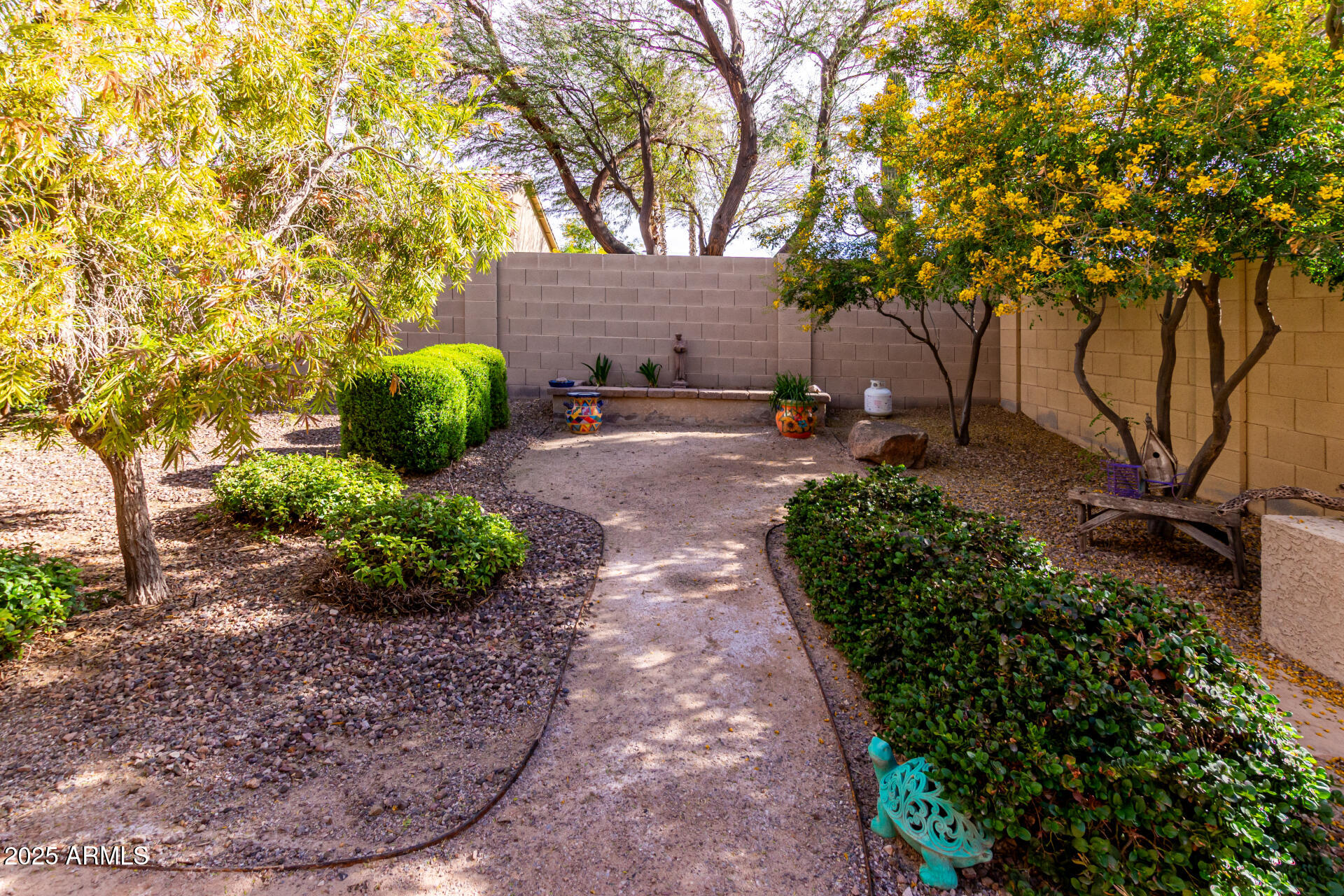 5083 W BUCKSKIN Drive