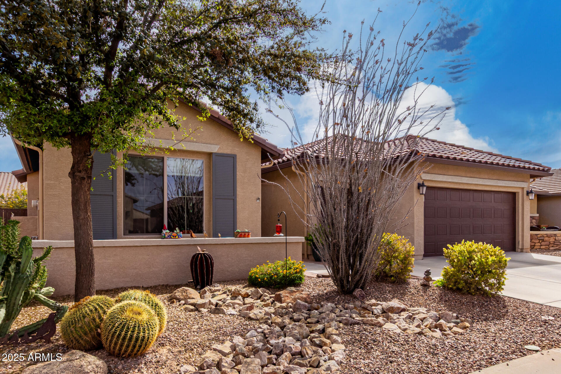 5083 W BUCKSKIN Drive