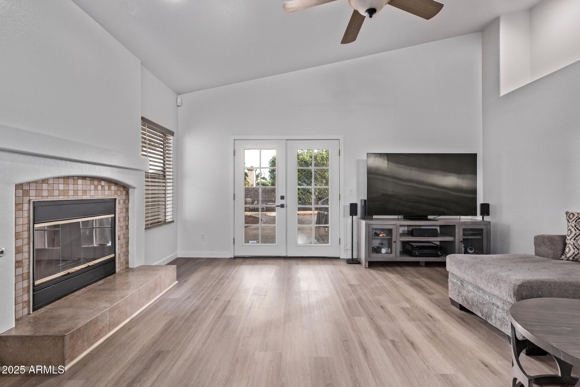 3907 E Topeka Drive