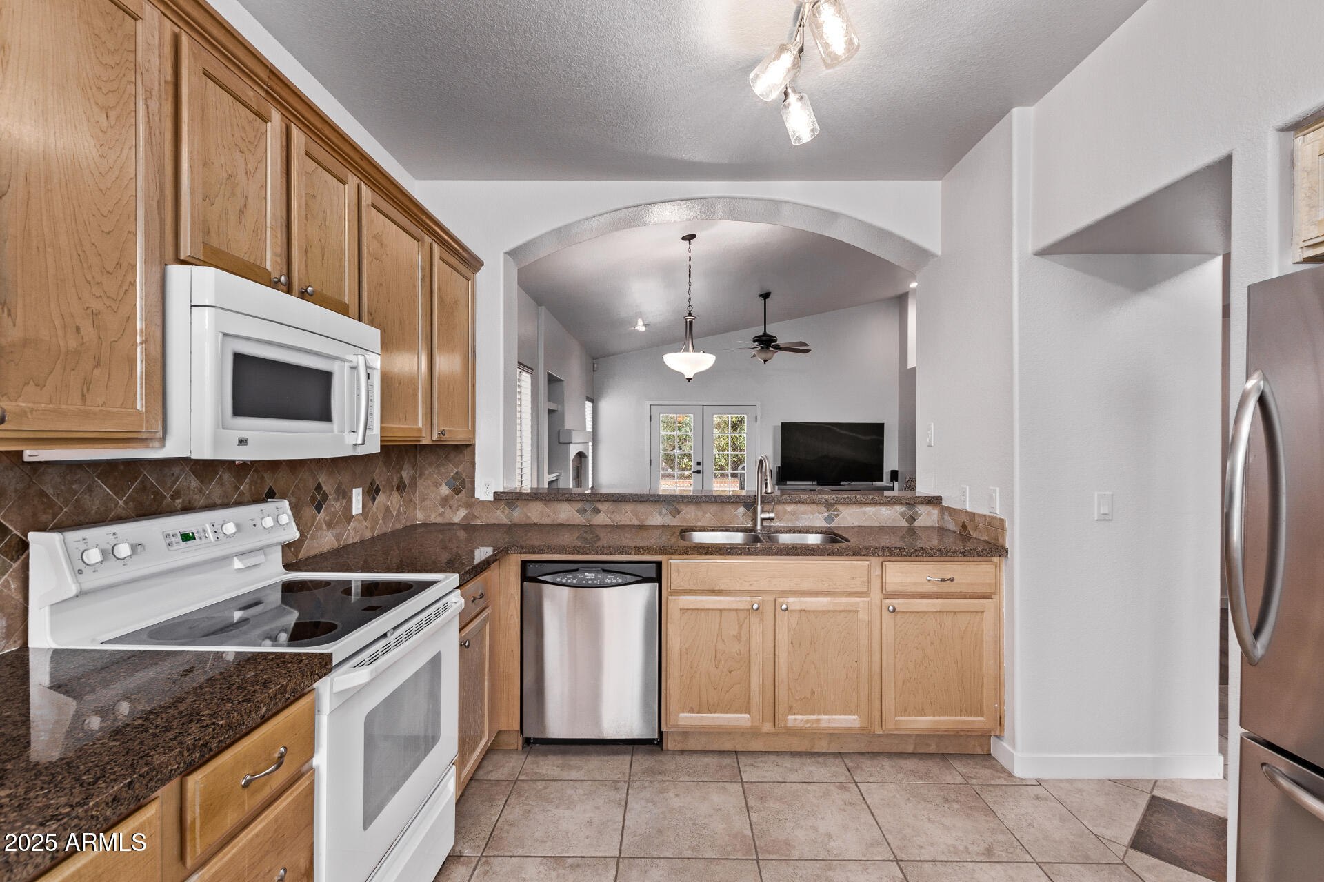 3907 E Topeka Drive