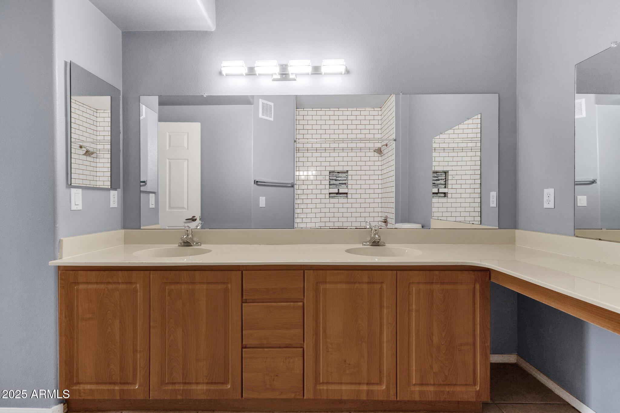 10136 E SOUTHERN Avenue, 1074