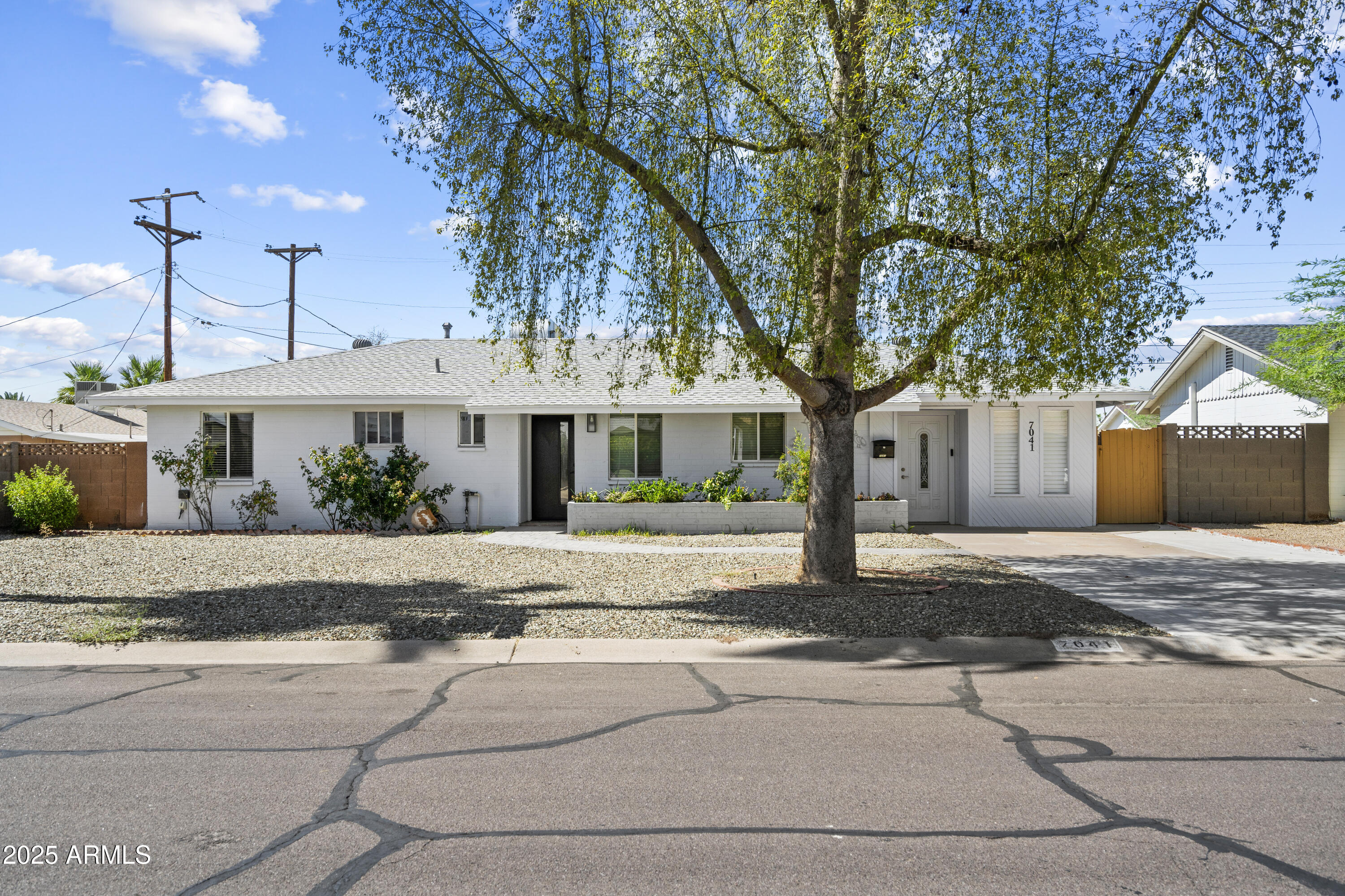 7041 E Cypress Street