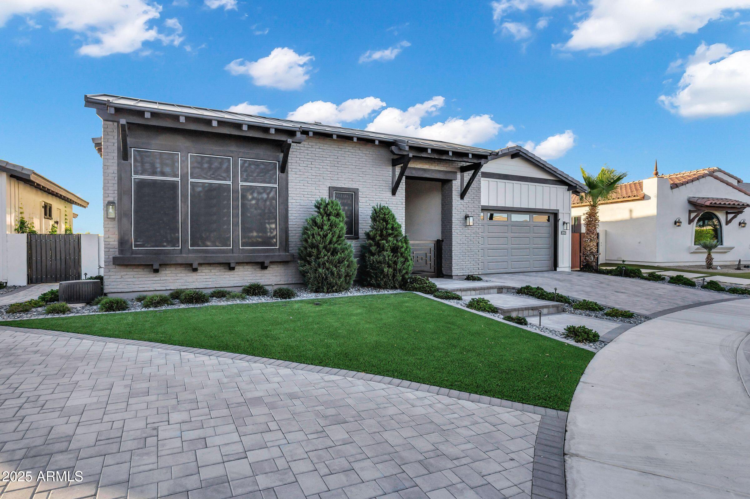 3842 E ALAMEDA Lane