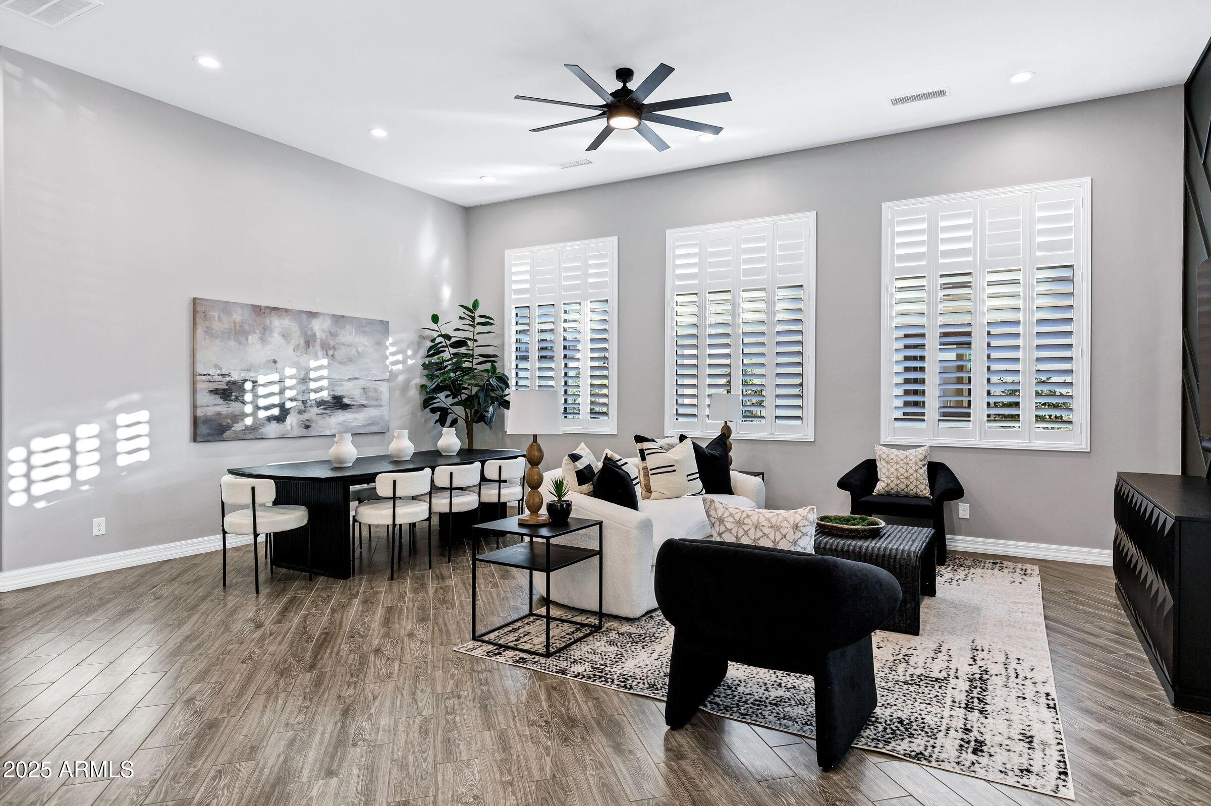 3842 E ALAMEDA Lane