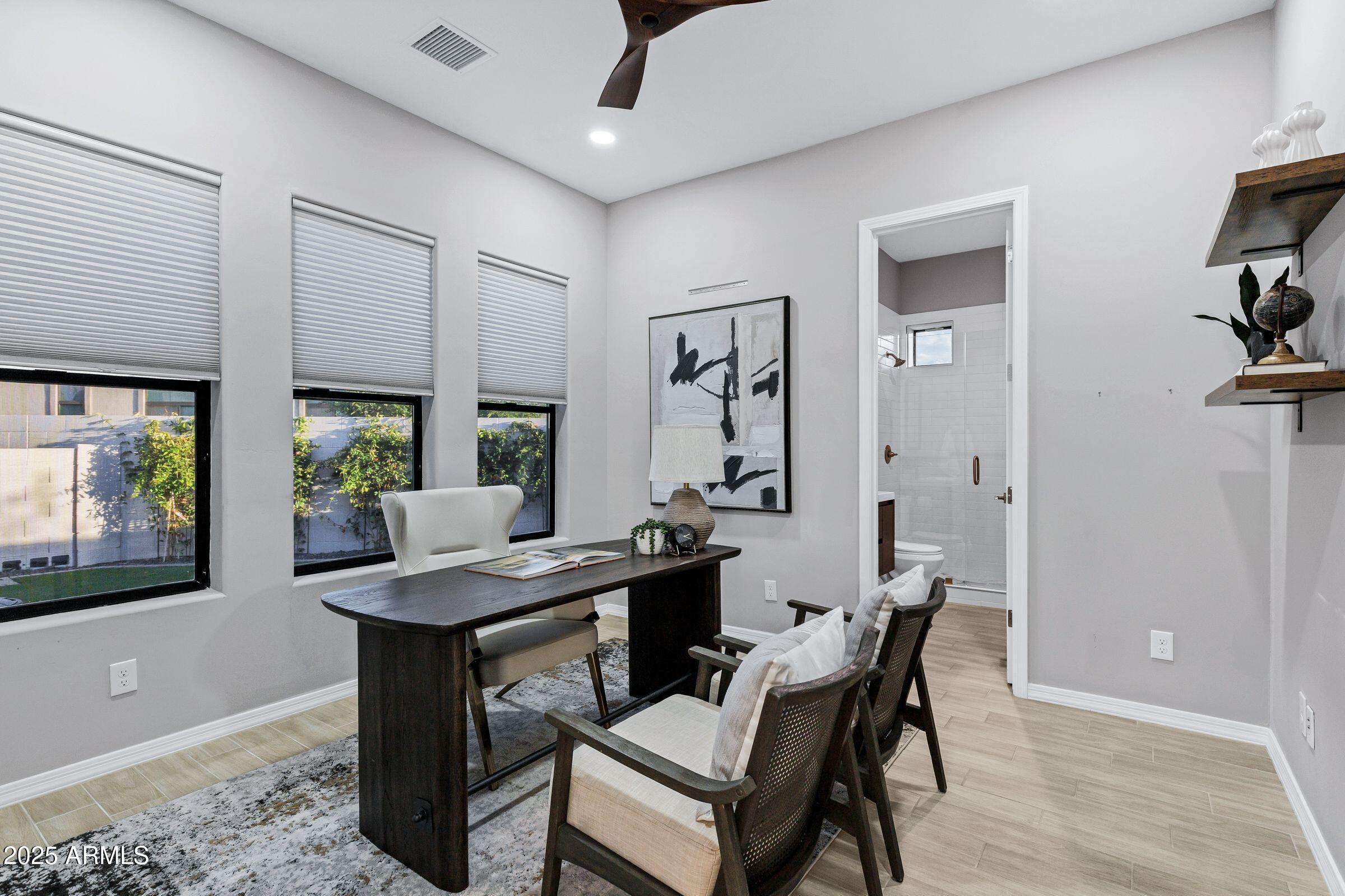 3842 E ALAMEDA Lane