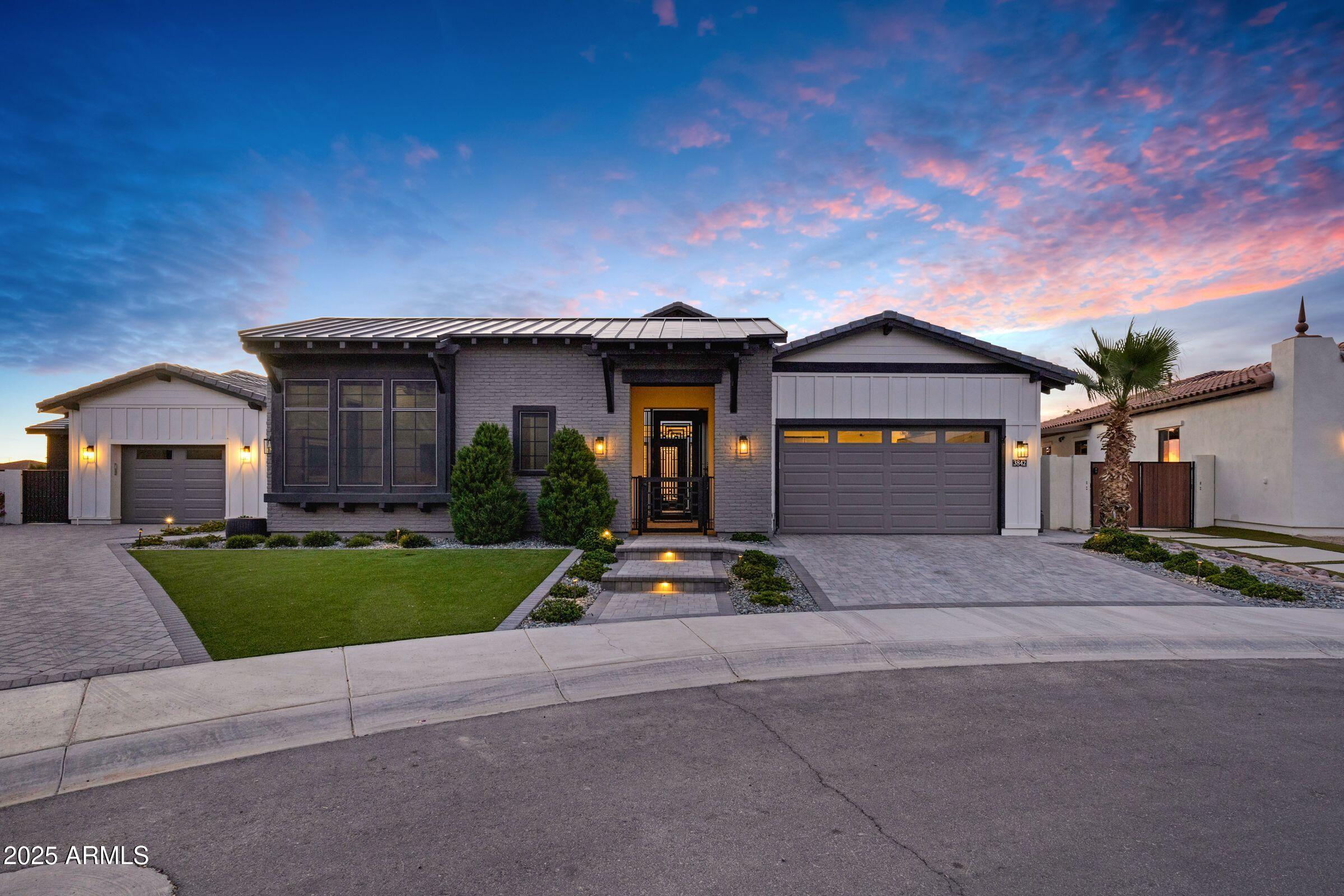 3842 E ALAMEDA Lane