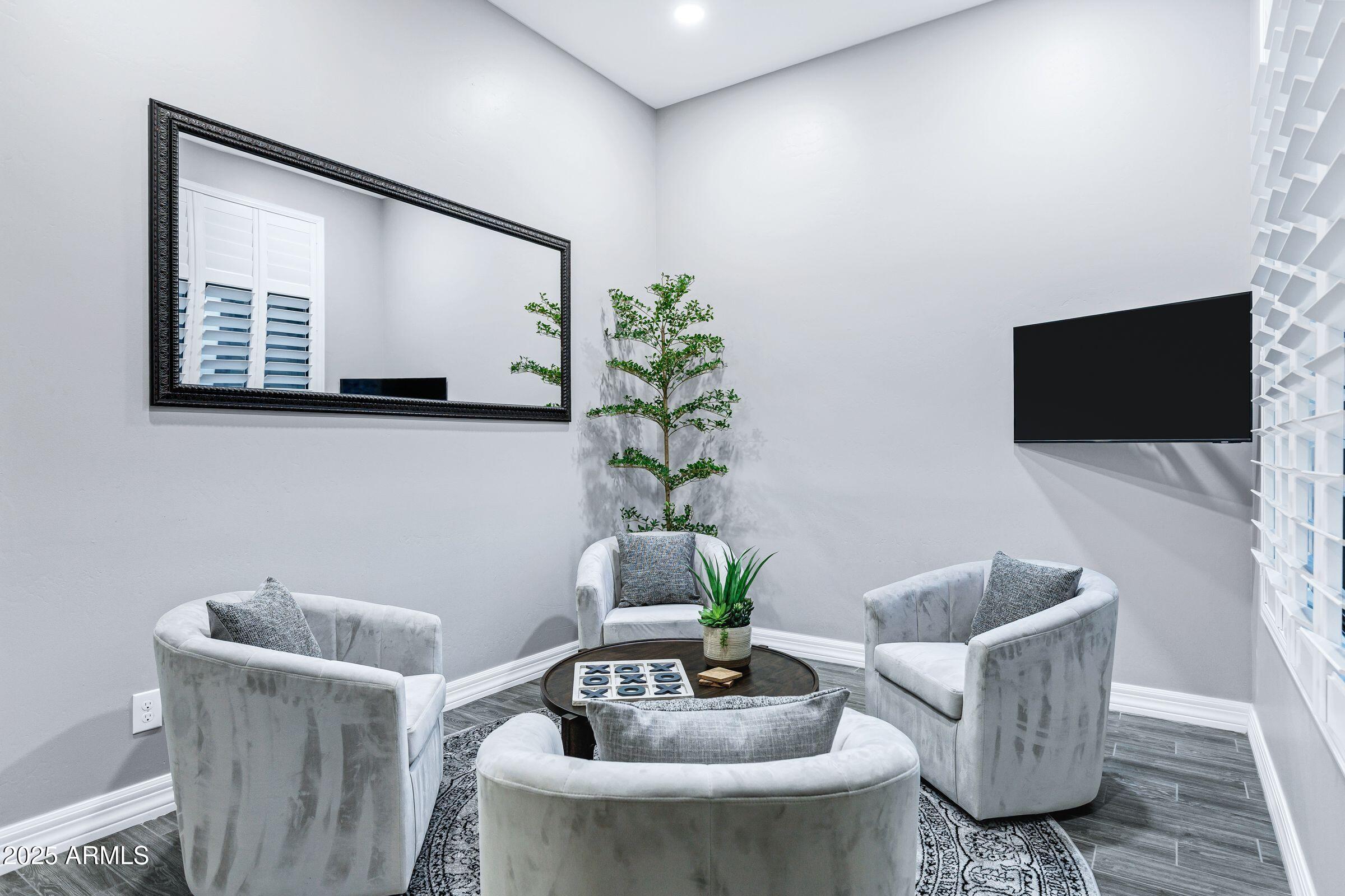 3842 E ALAMEDA Lane