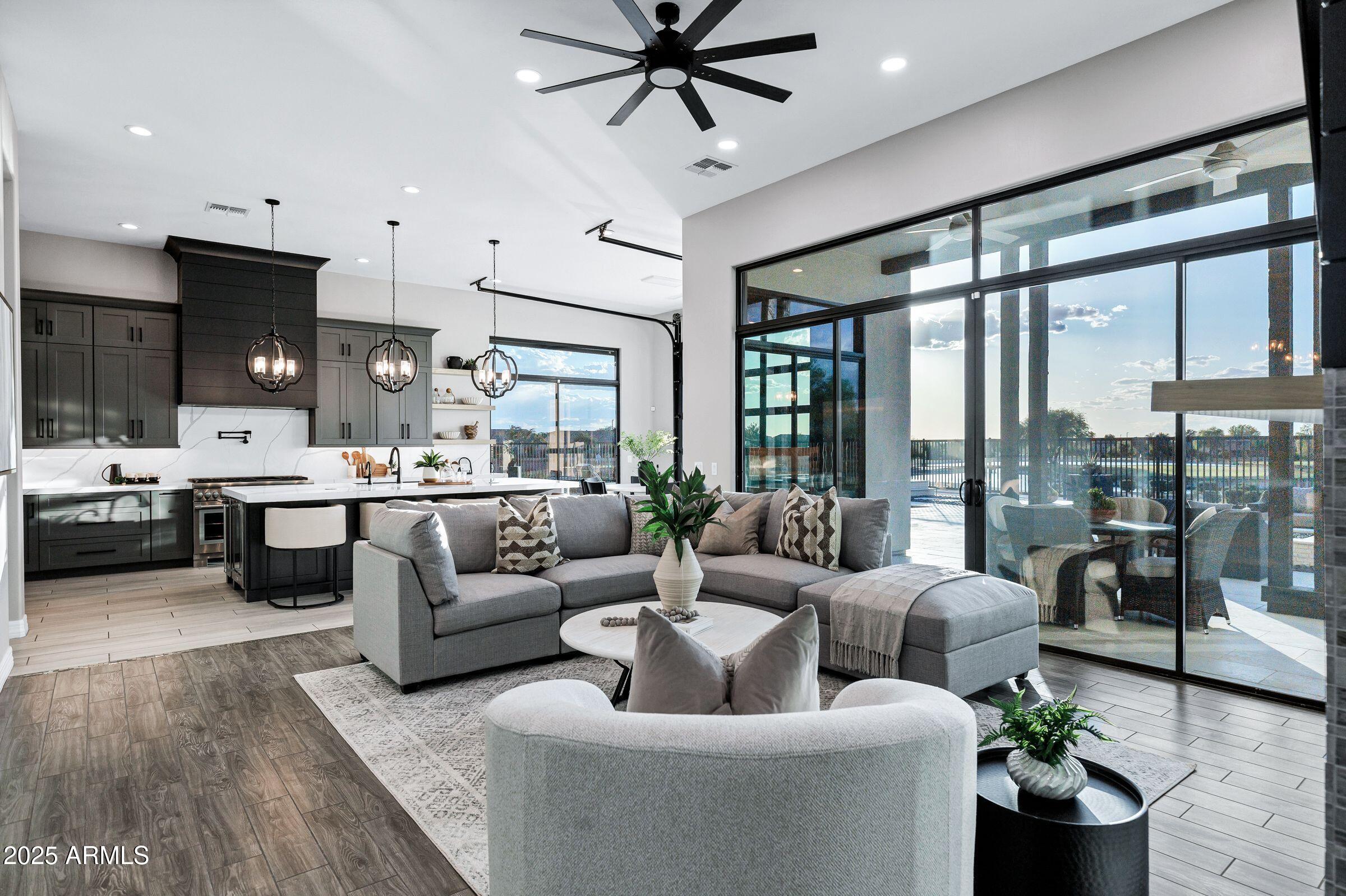 3842 E ALAMEDA Lane