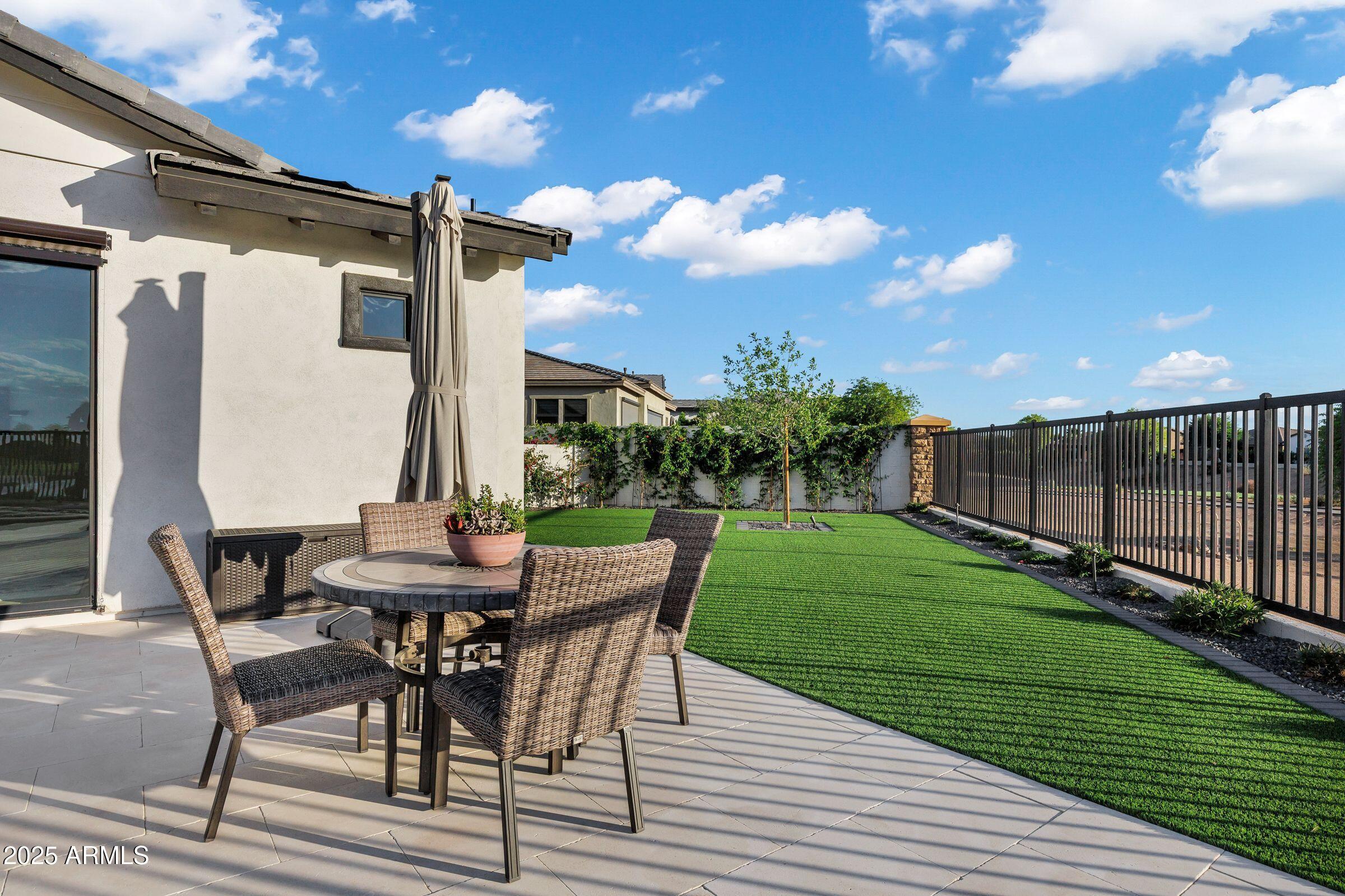 3842 E ALAMEDA Lane