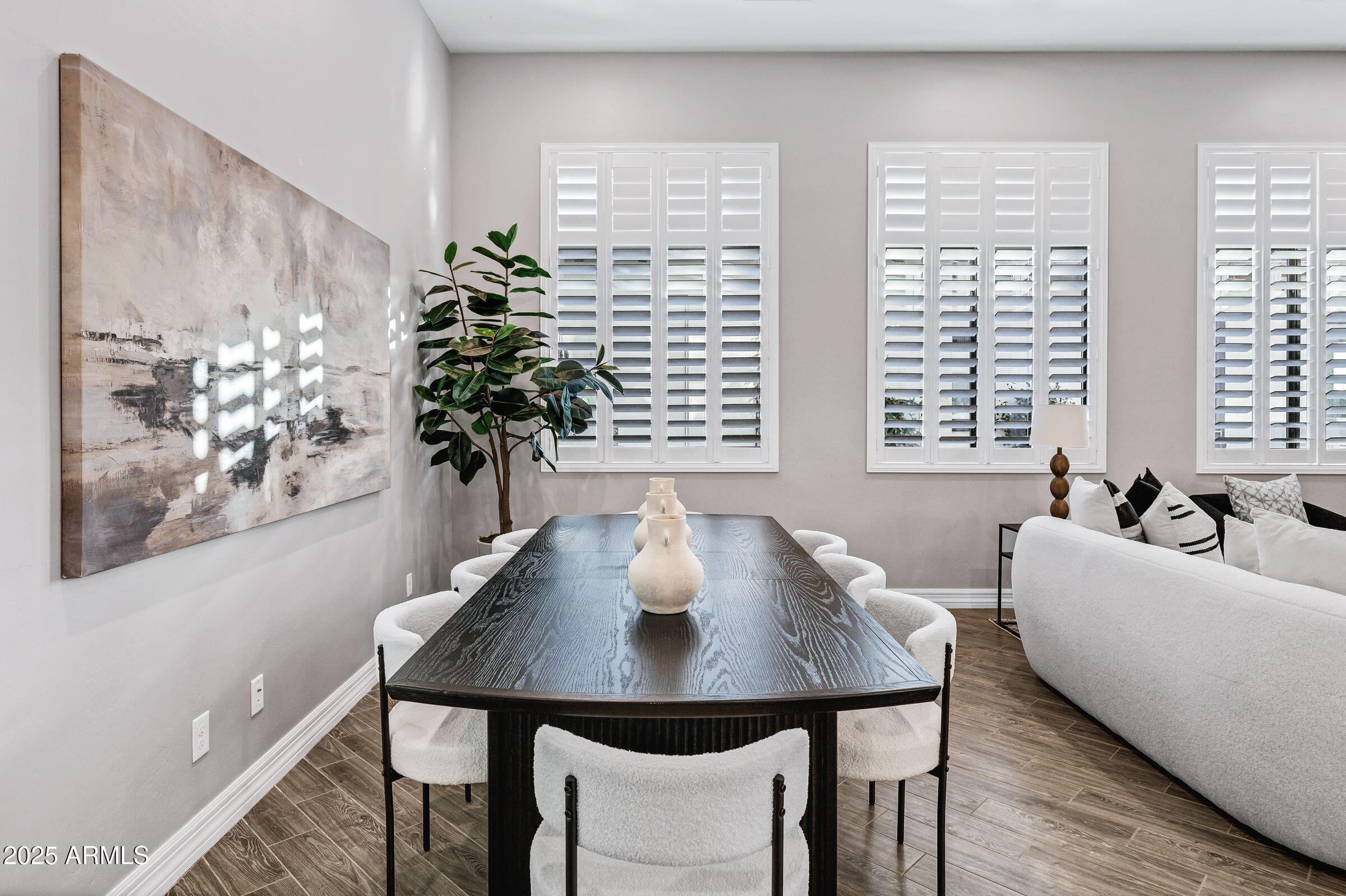 3842 E ALAMEDA Lane