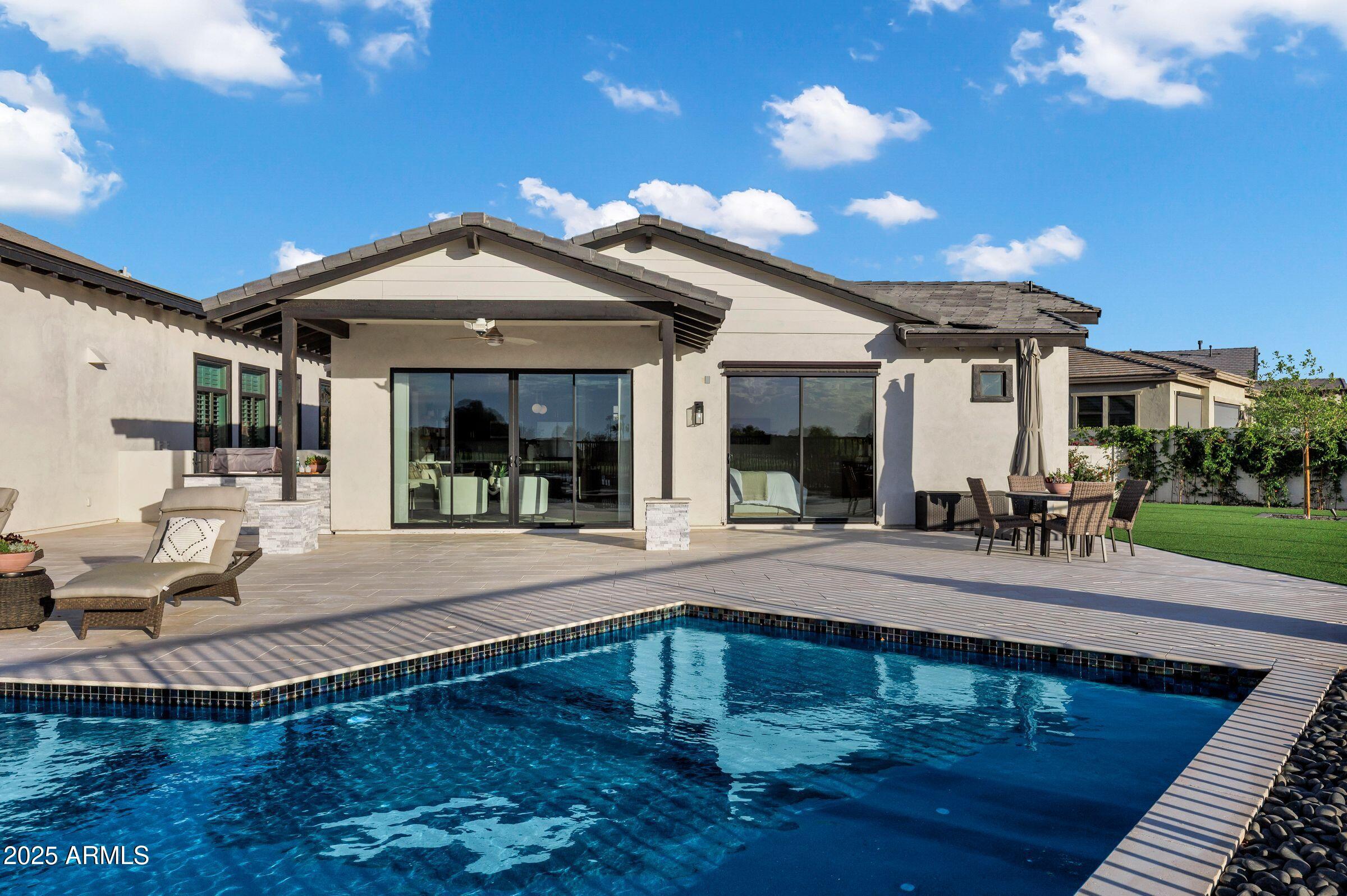 3842 E ALAMEDA Lane