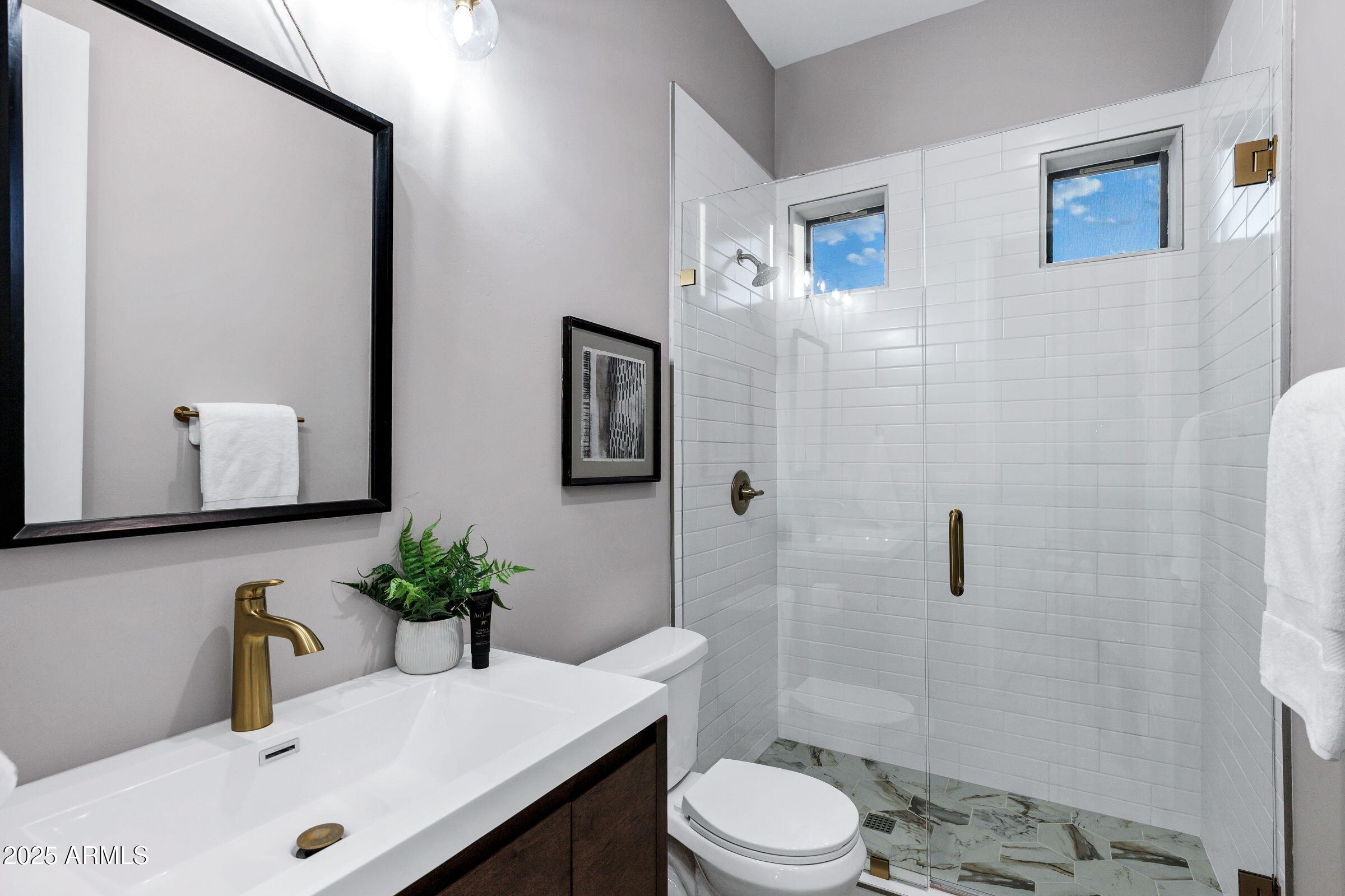 3842 E ALAMEDA Lane