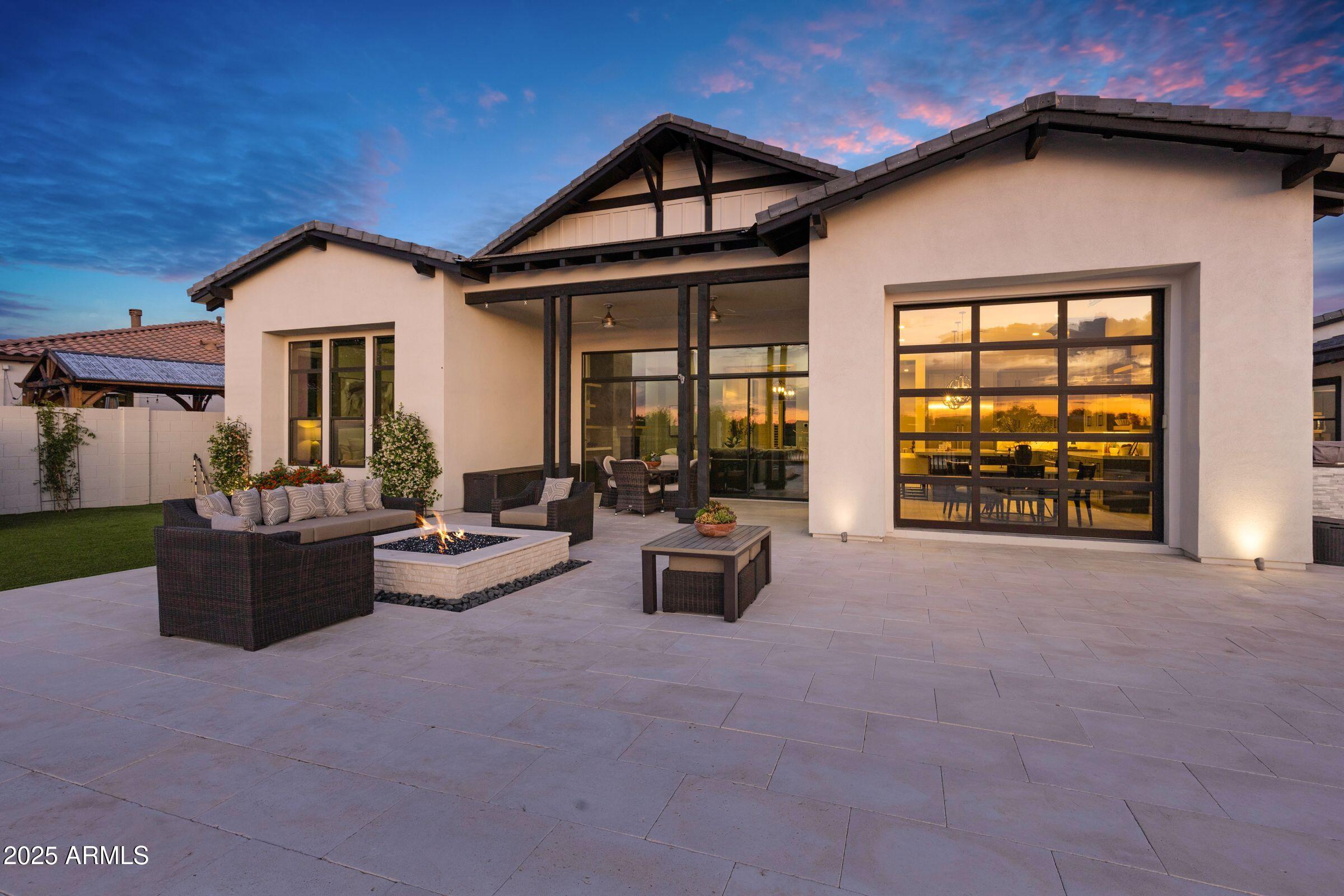 3842 E ALAMEDA Lane