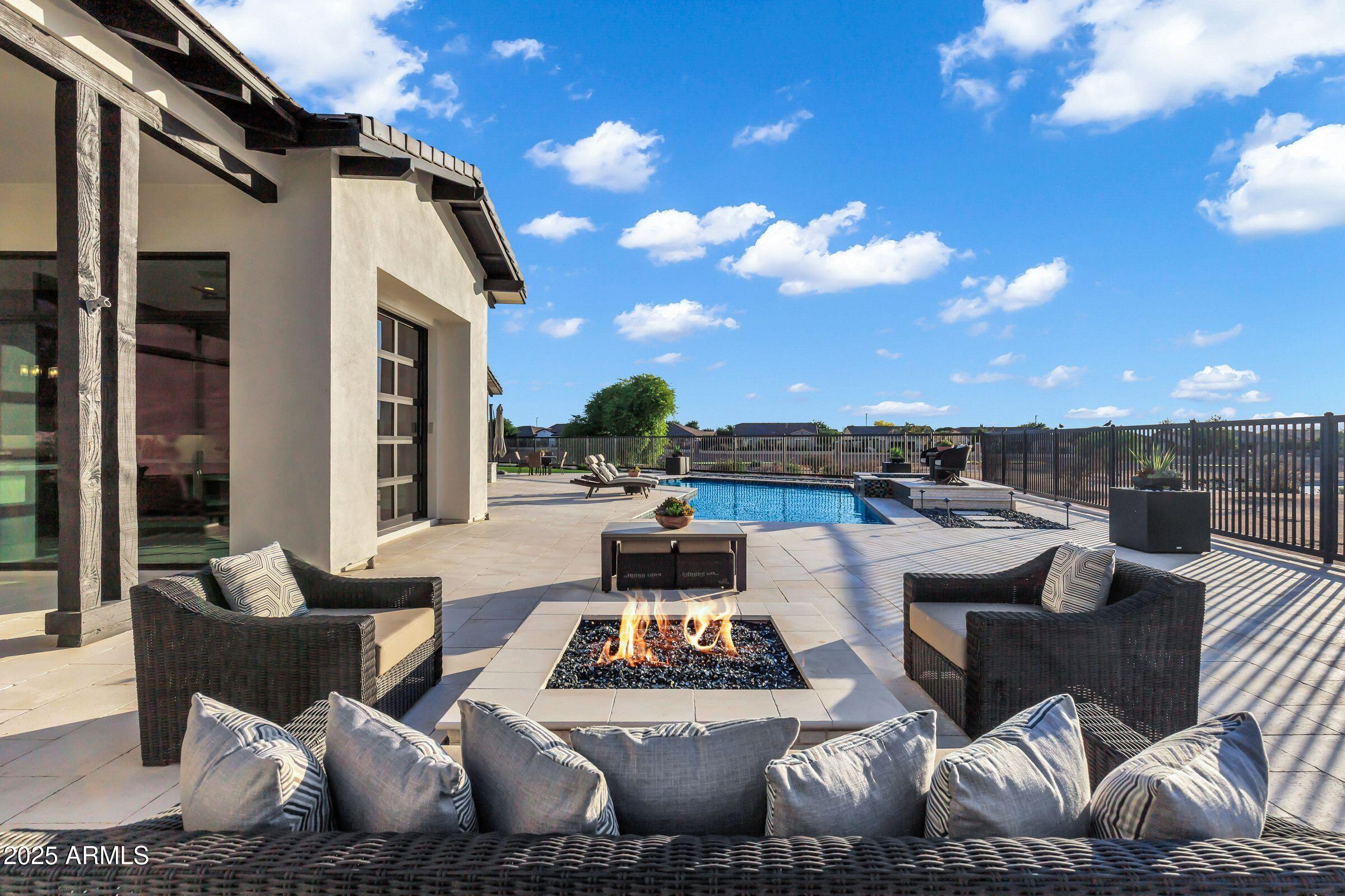 3842 E ALAMEDA Lane