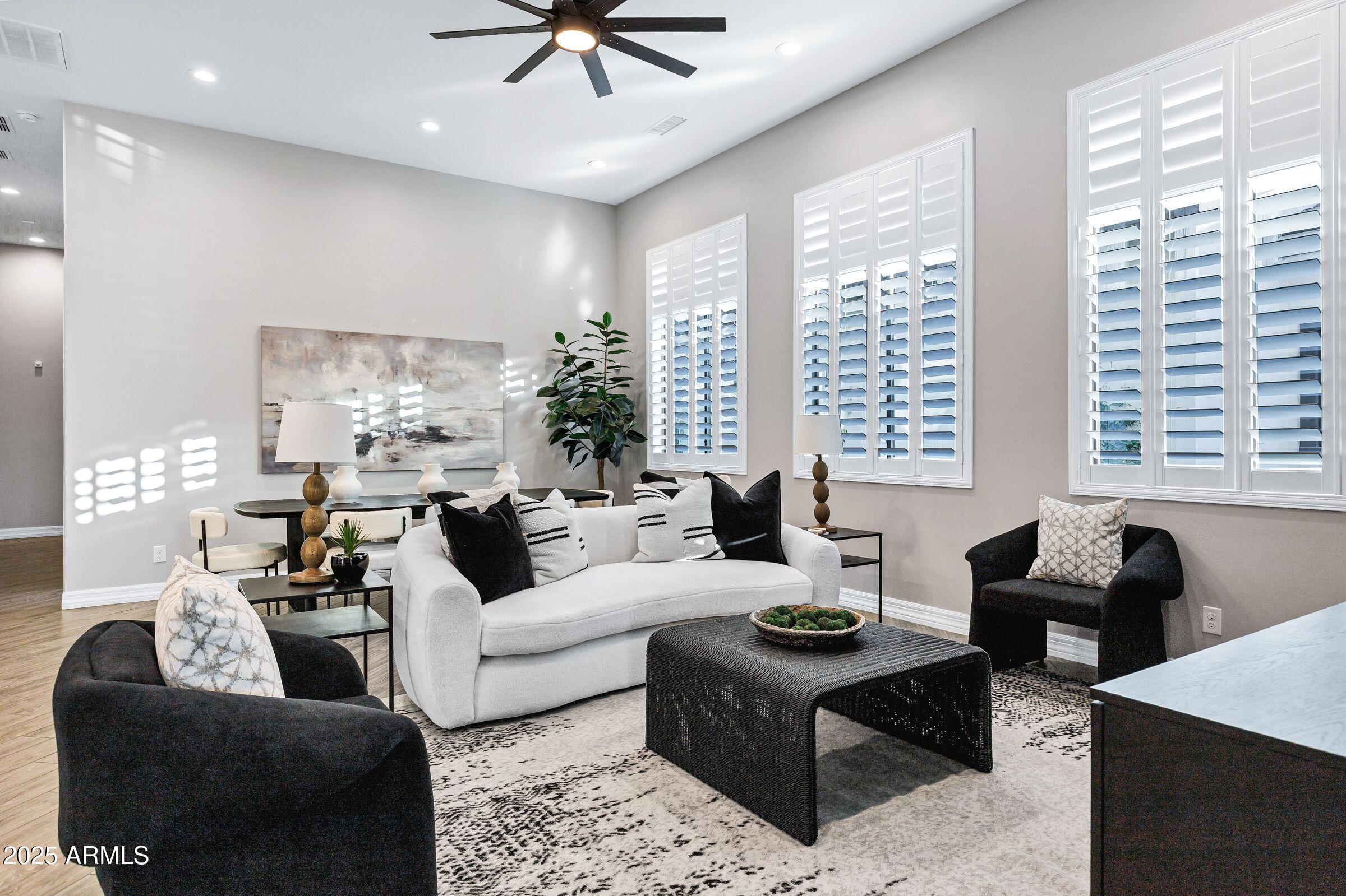 3842 E ALAMEDA Lane
