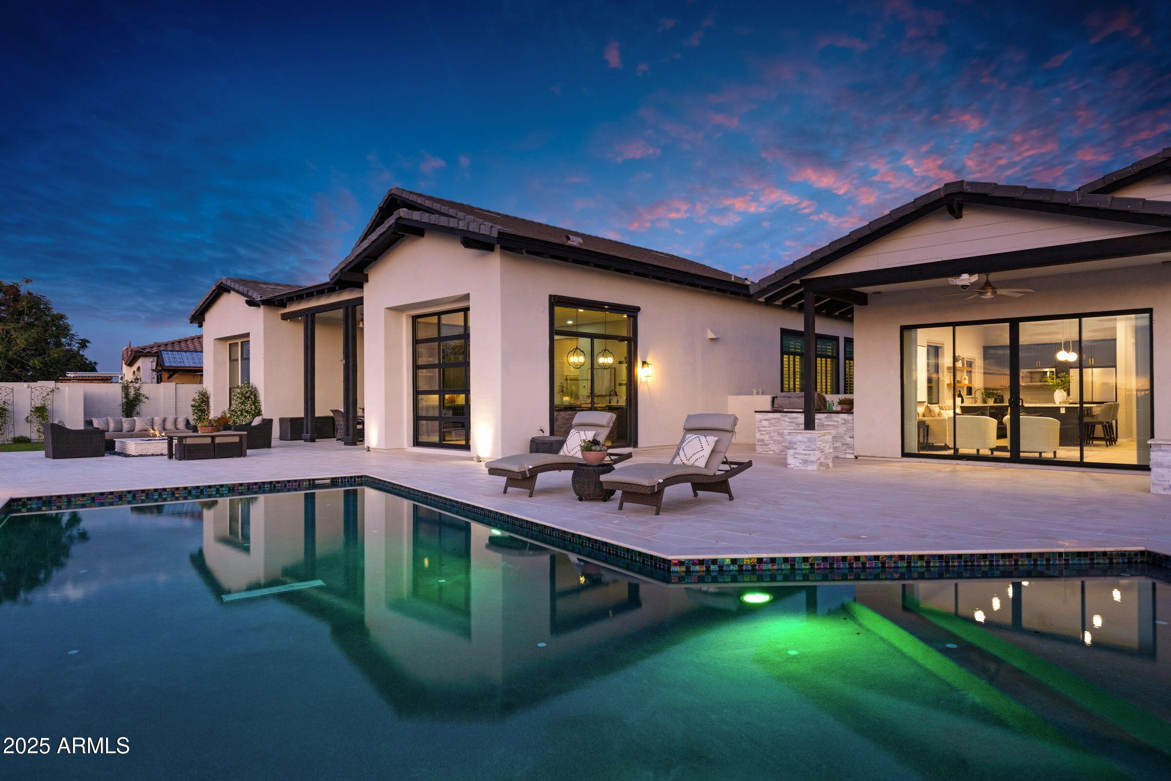 3842 E ALAMEDA Lane