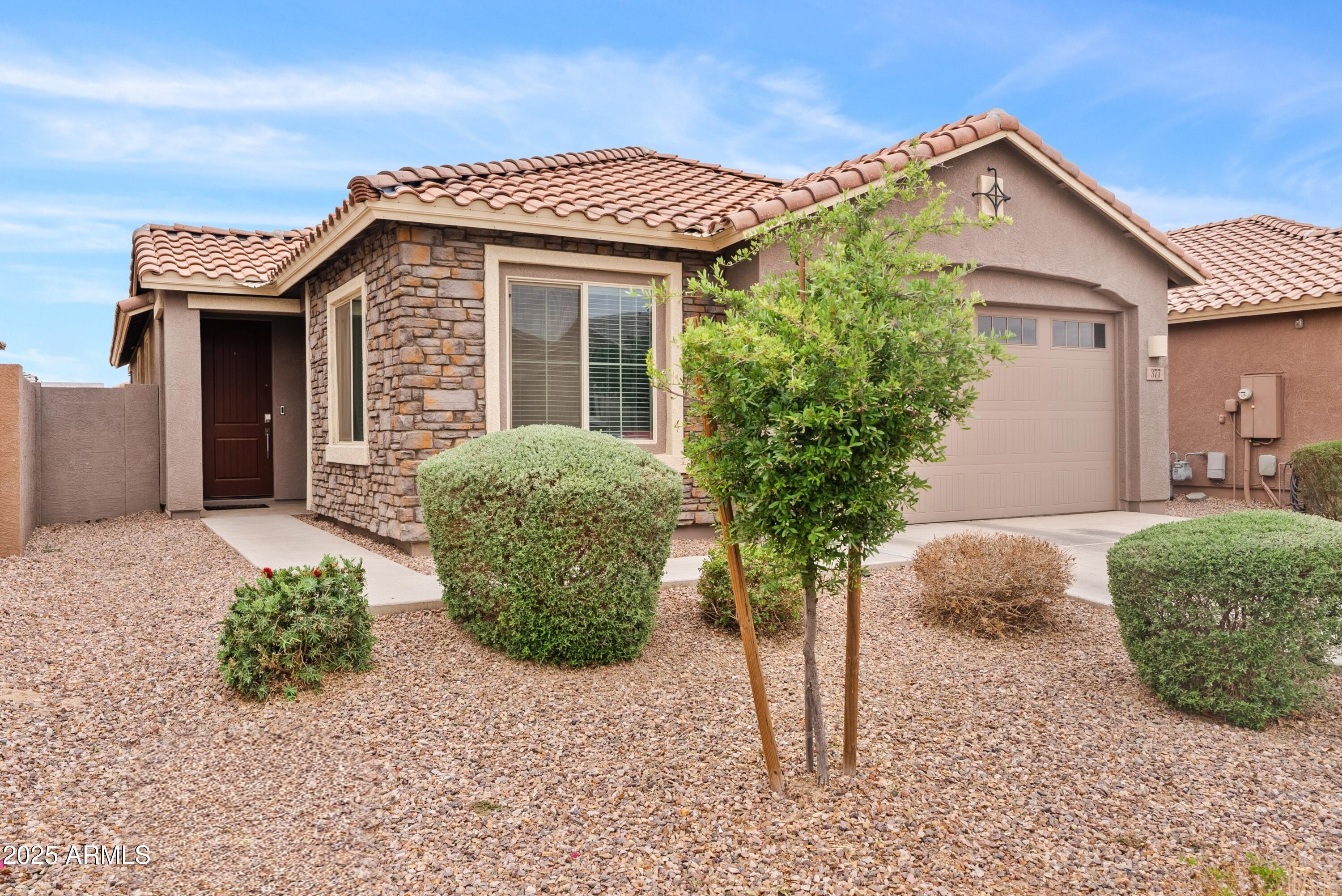 377 W PINNACLE RIDGE Drive