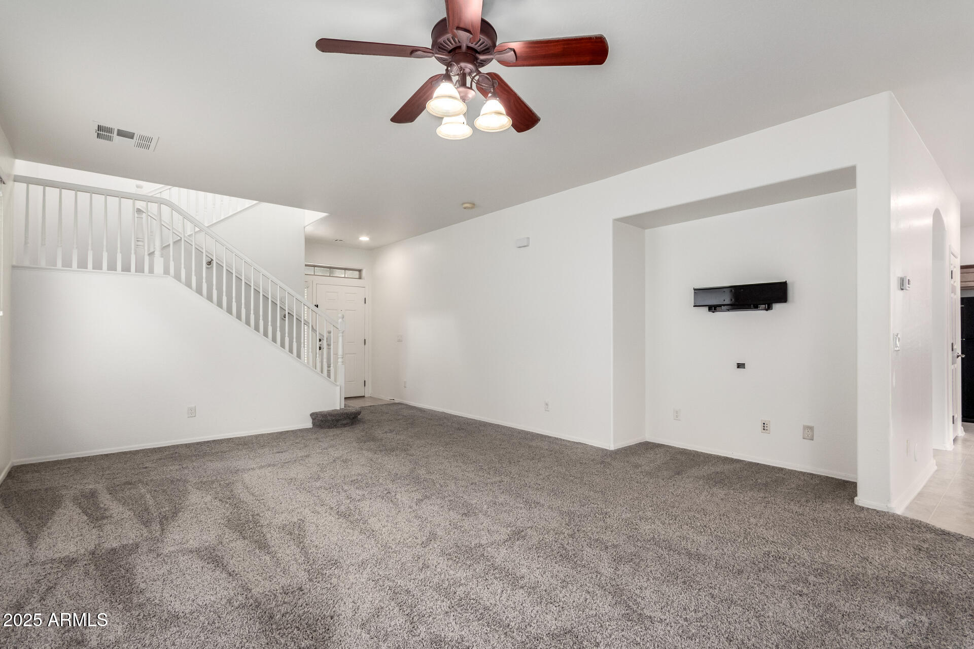 4368 E CULLUMBER Street