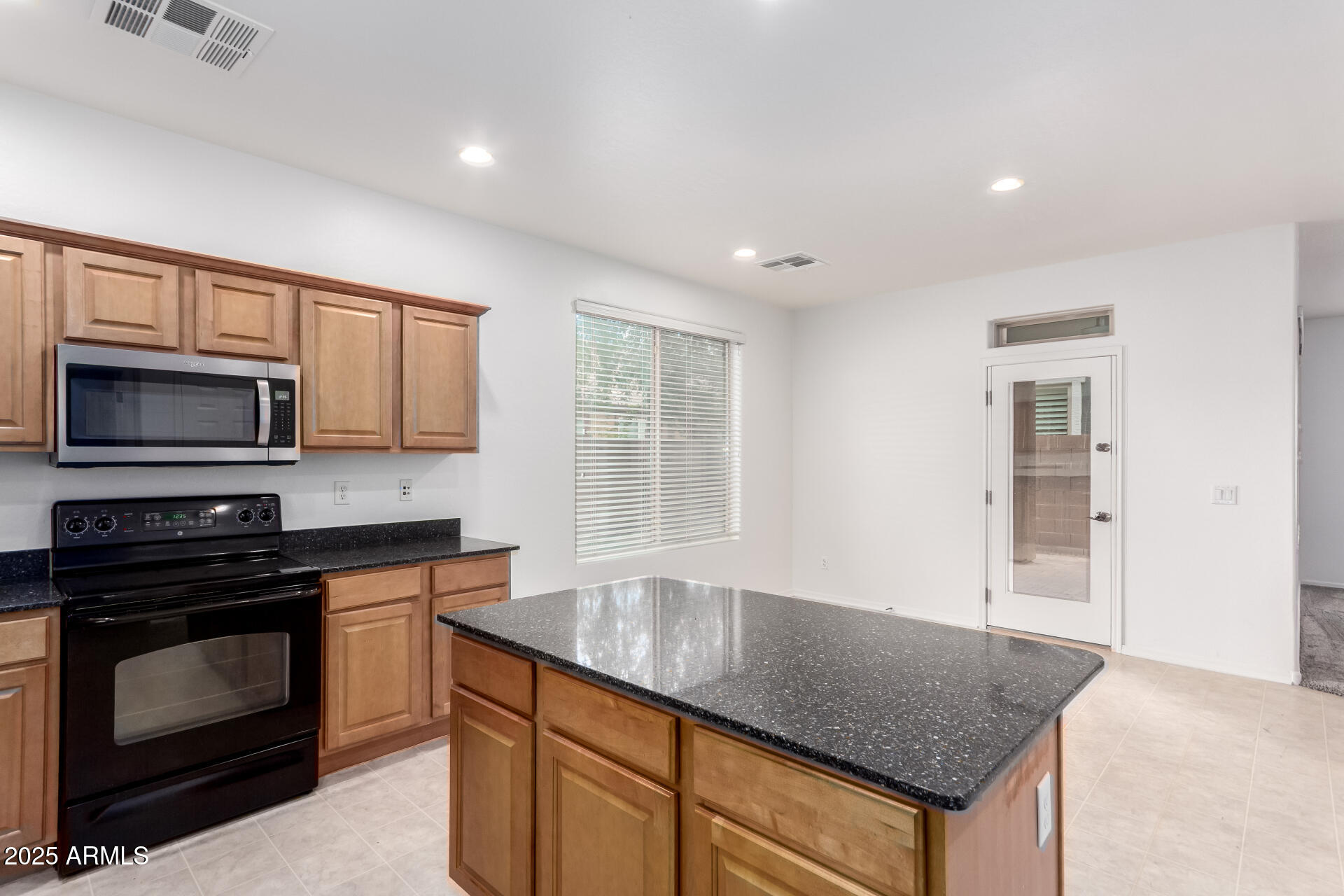 4368 E CULLUMBER Street