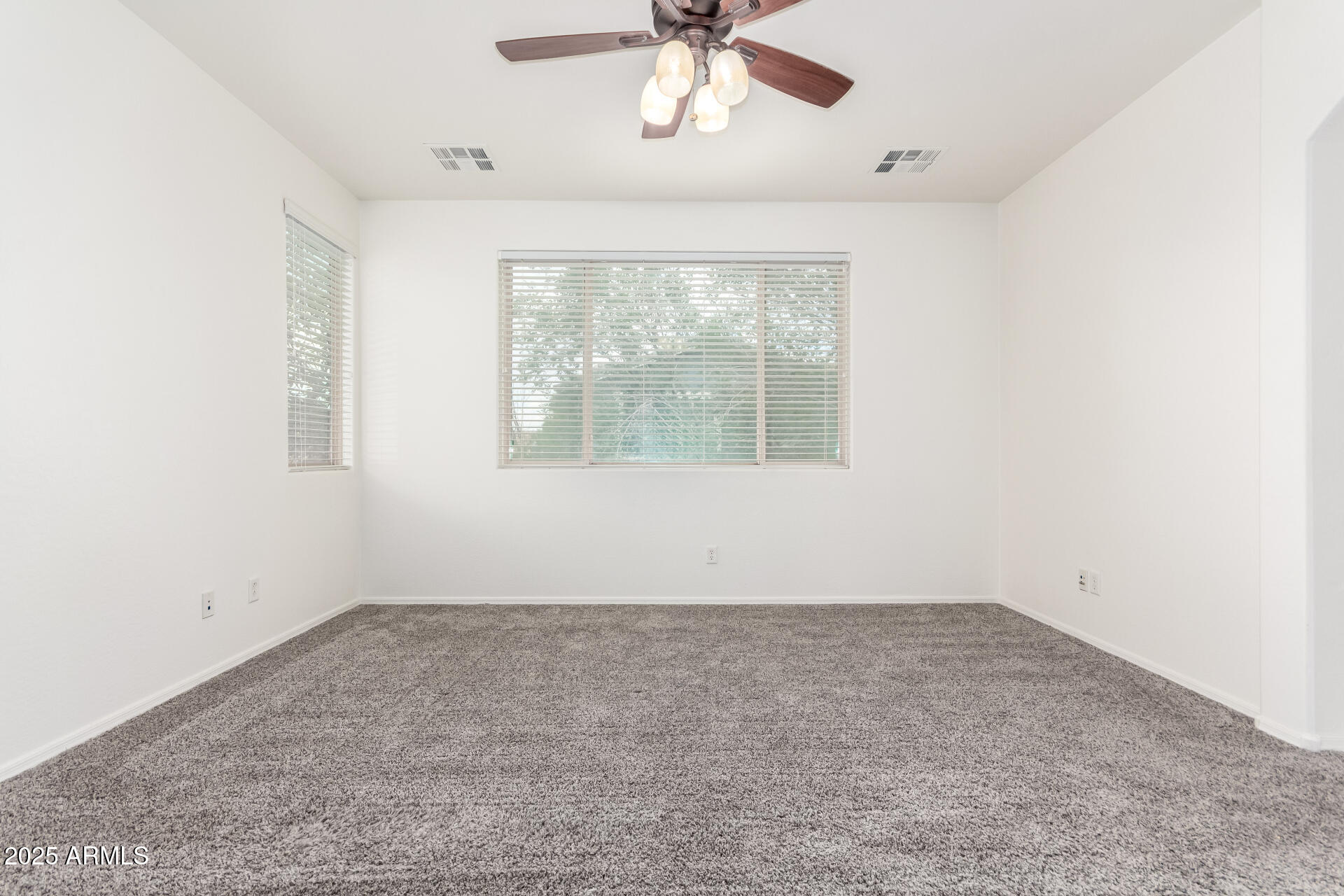 4368 E CULLUMBER Street