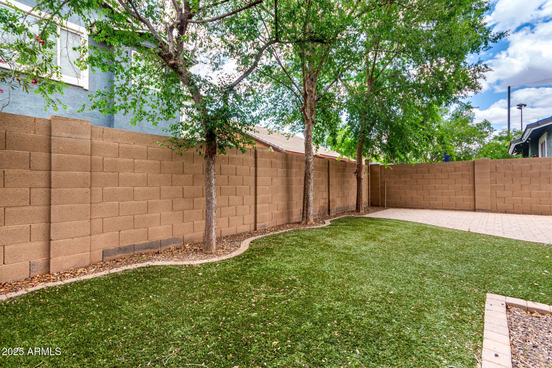 4368 E CULLUMBER Street