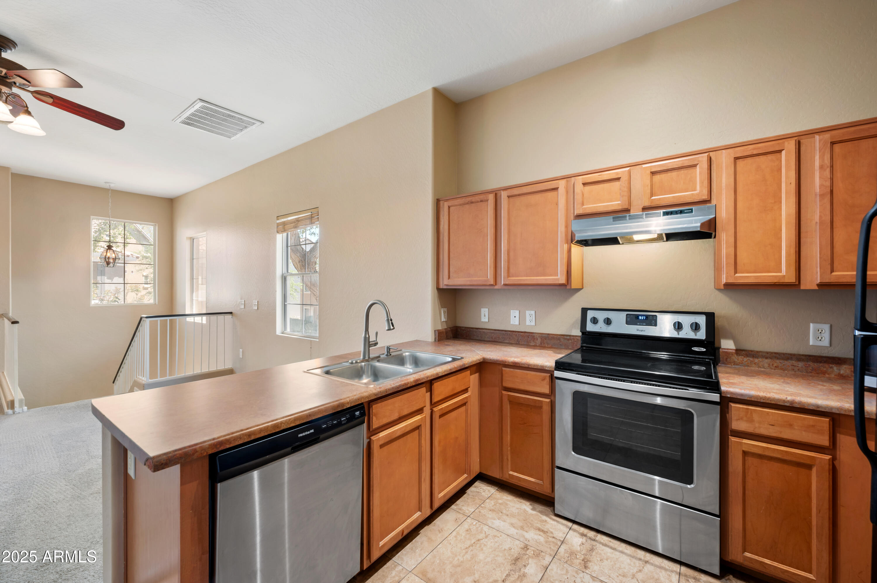 9233 E NEVILLE Avenue, 1125