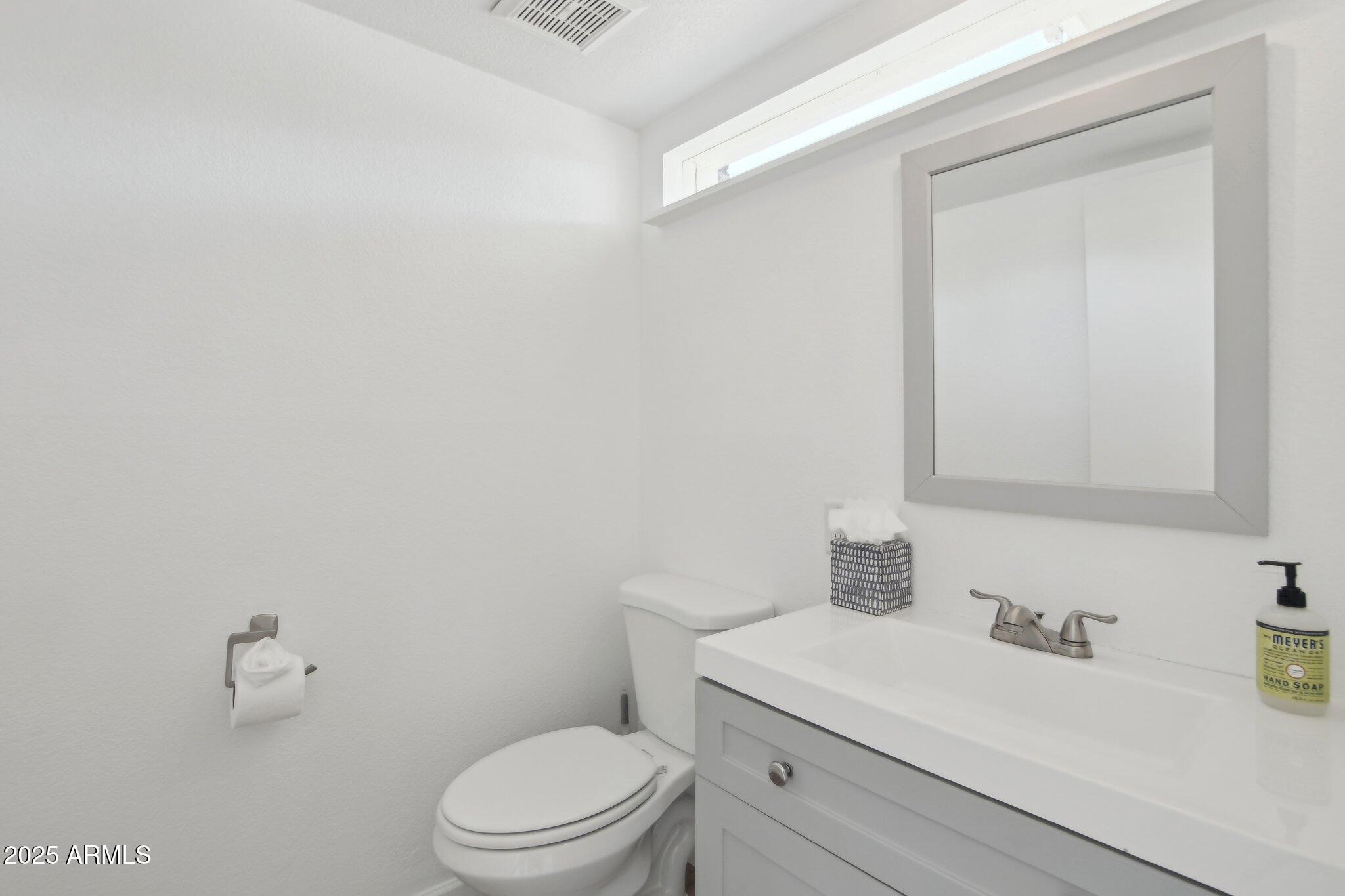 610 E MONTEBELLO Avenue, 46