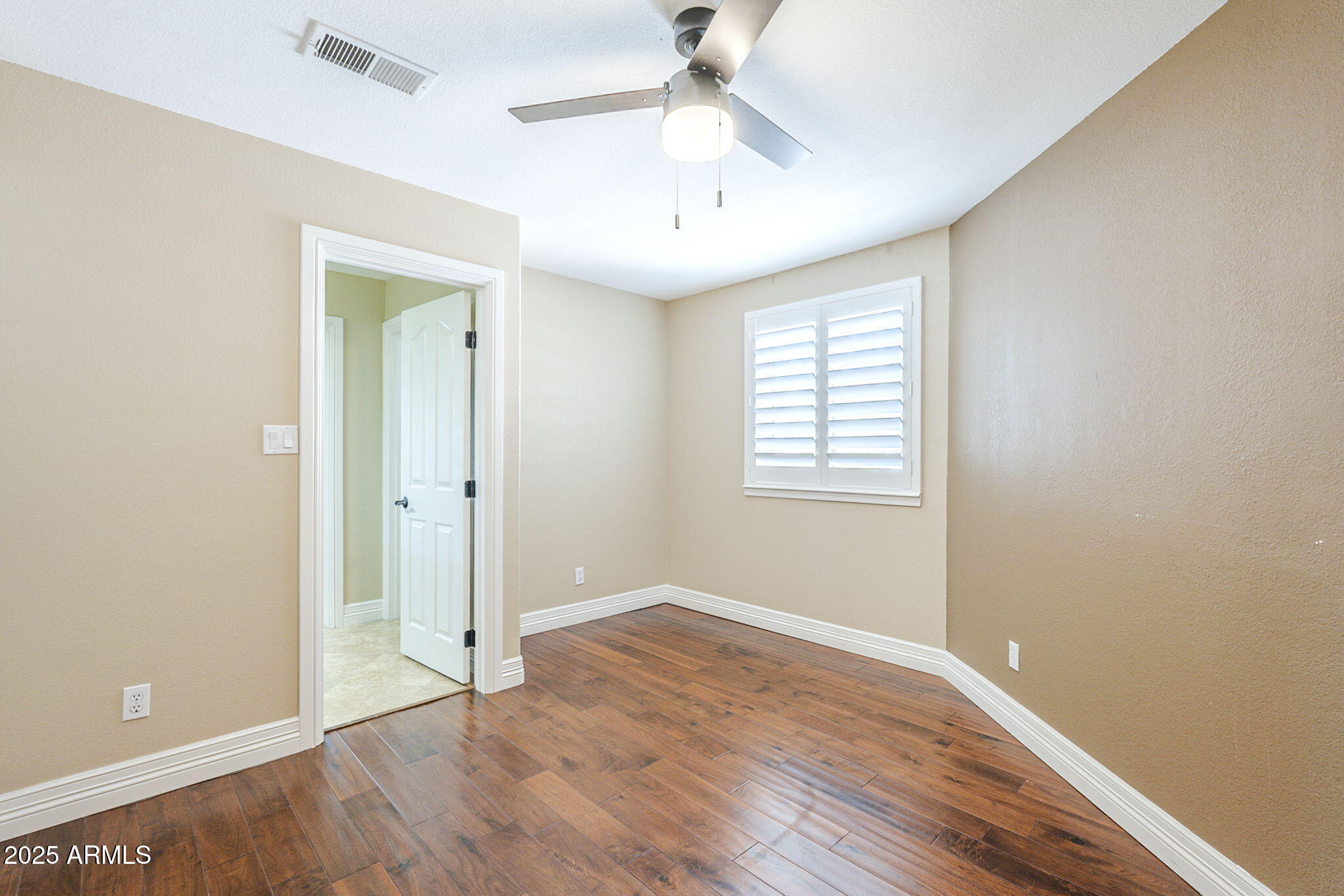 768 E MOUNTAIN SKY Avenue