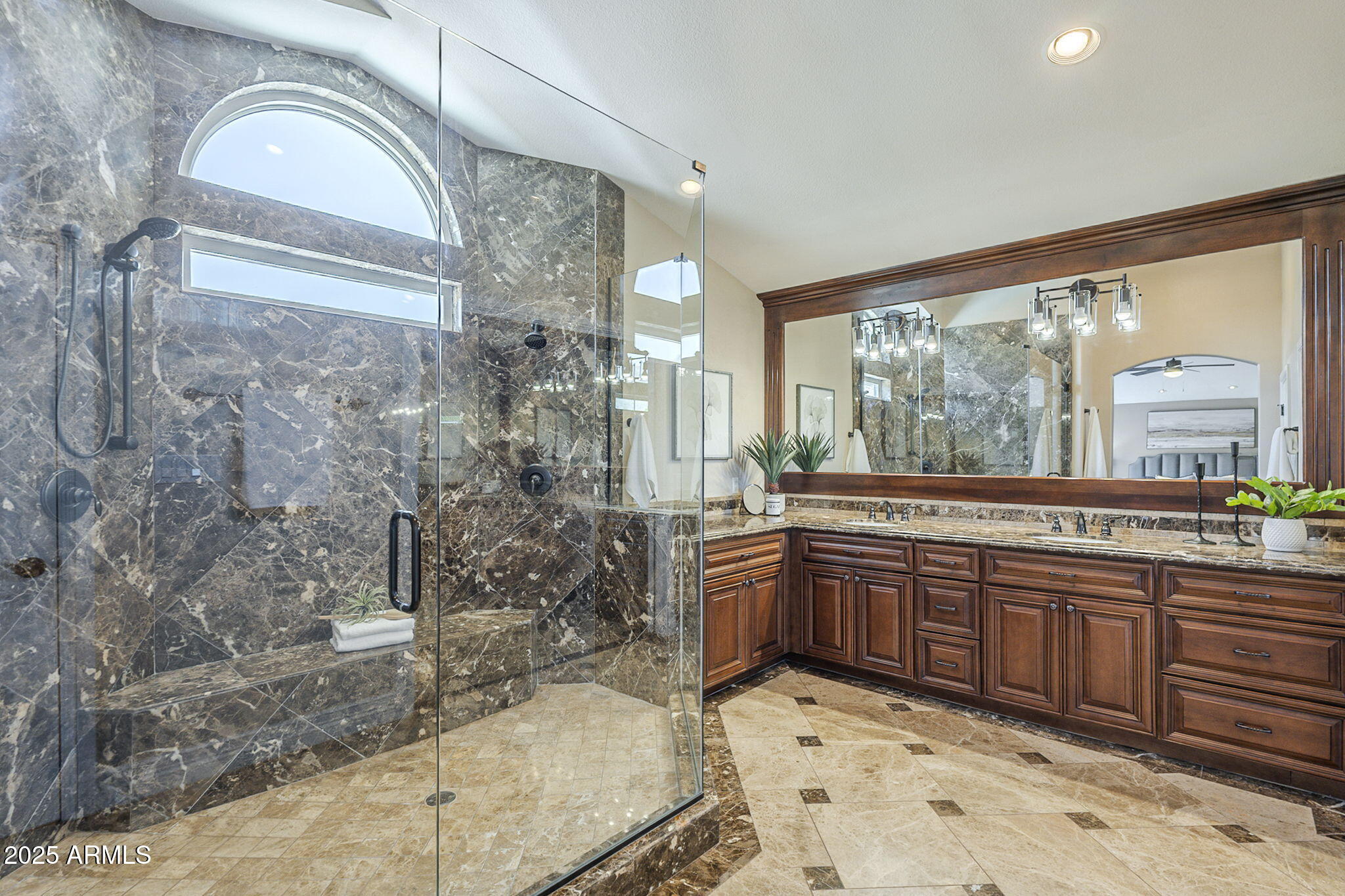 768 E MOUNTAIN SKY Avenue