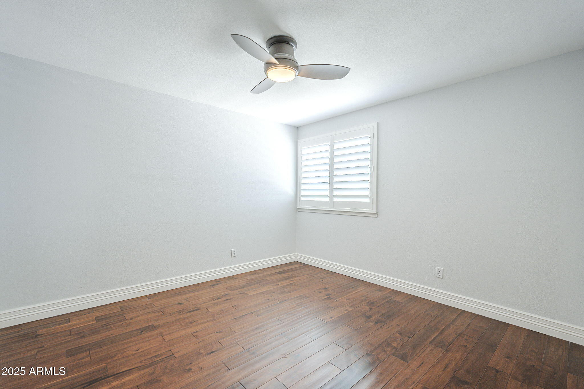 768 E MOUNTAIN SKY Avenue