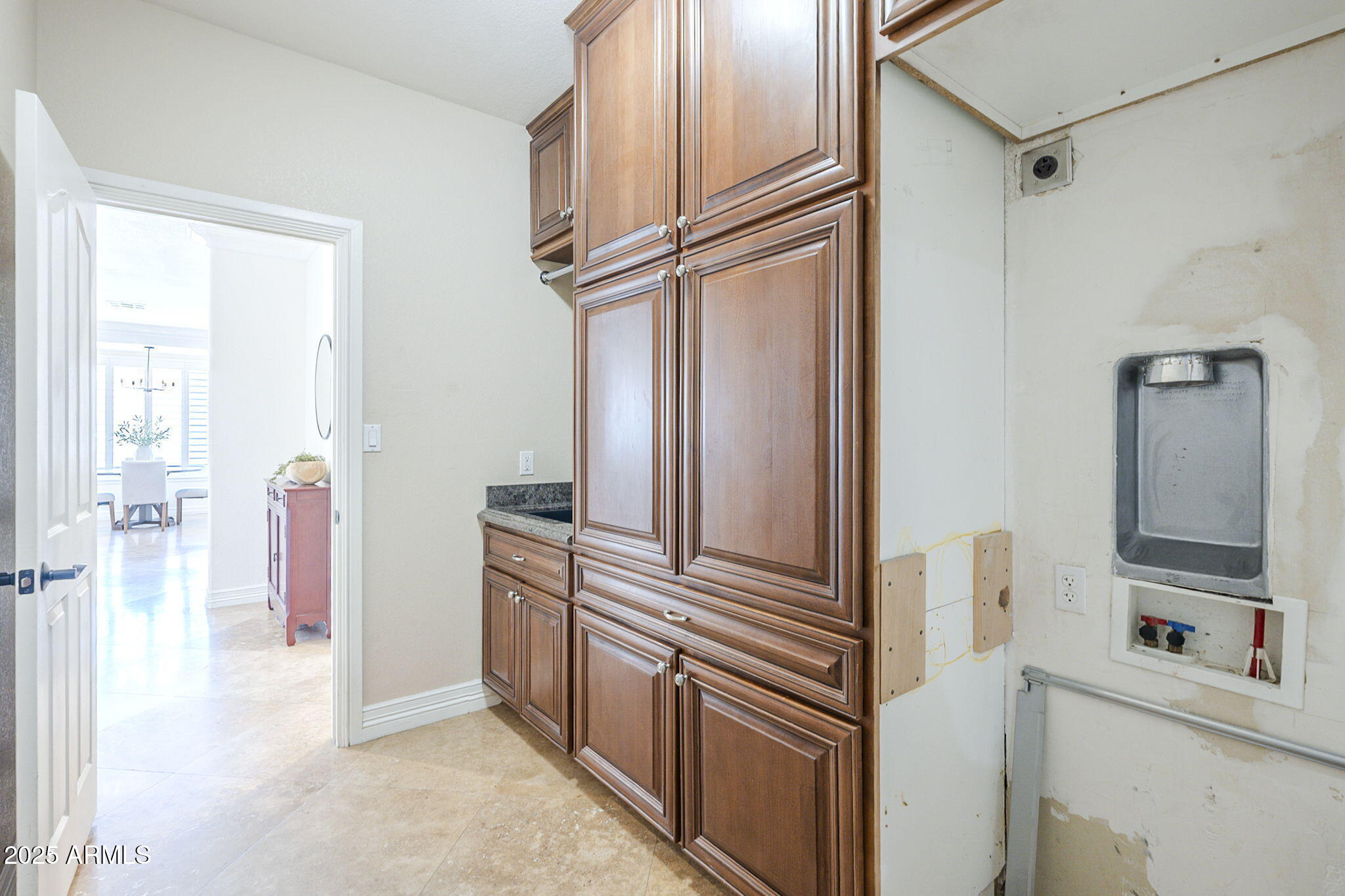 768 E MOUNTAIN SKY Avenue